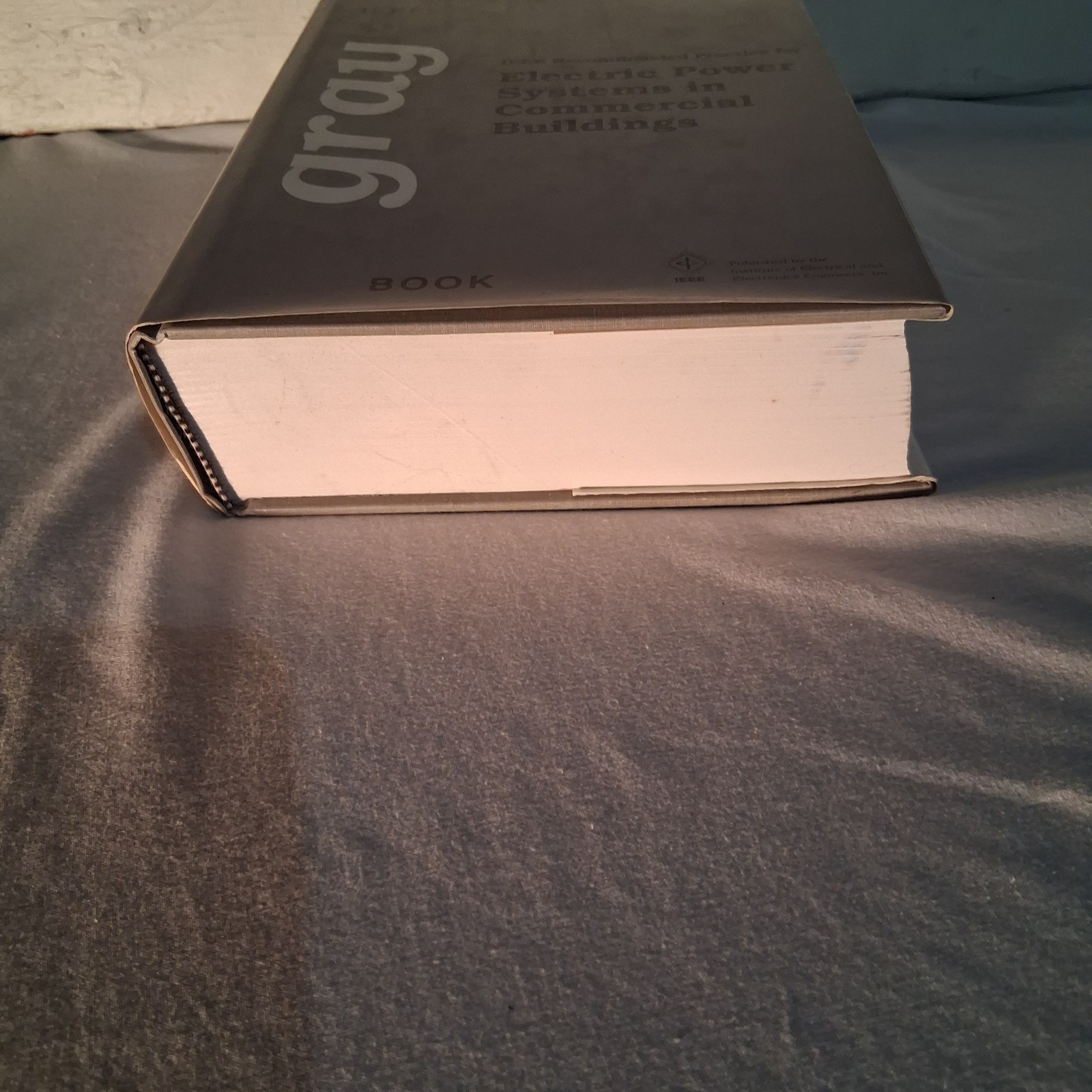IEEE Electric Power Systems In Commercial Buildings Hardcover Gray Book 241-1990