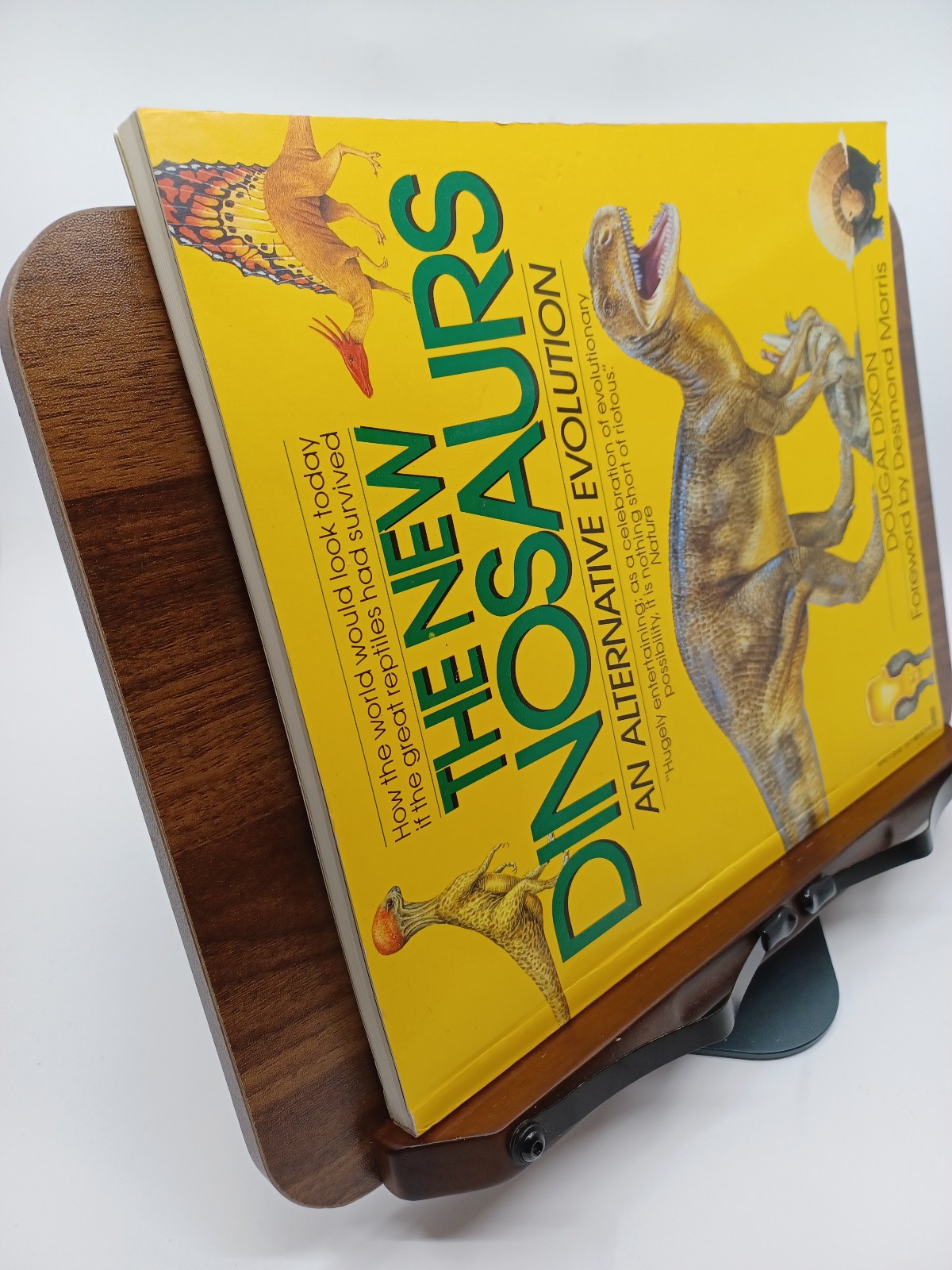THE NEW DINOSAURS: AN ALTERNATIVE EVOLUTION By Dougal Dixon & Desmond Morris