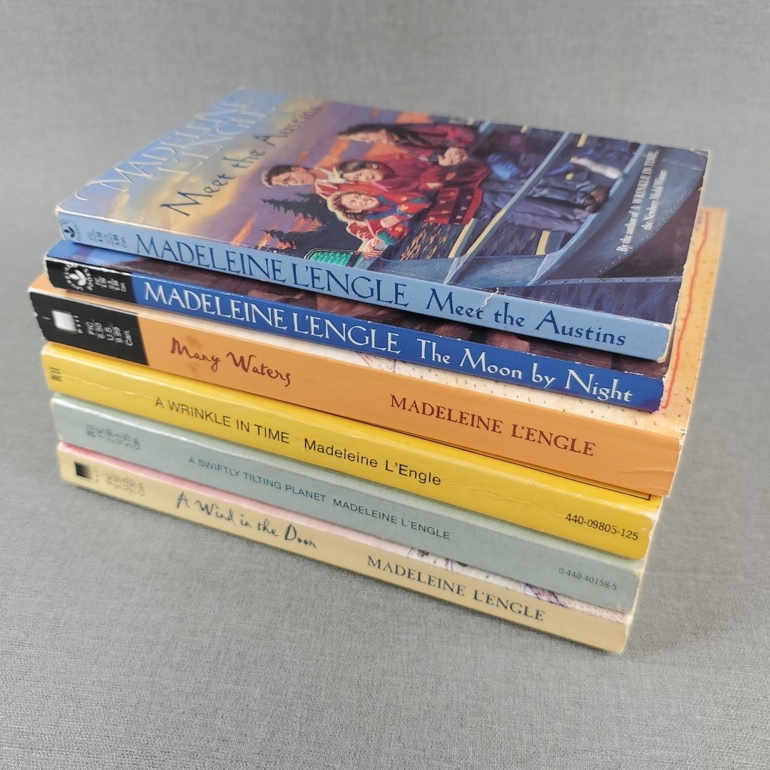 MADELEINE L&rsquo;ENGLE 6 Paperback Book Lot~ Wrinkle ~ Waters ~ Wind ~ Swiftly ~ Moon