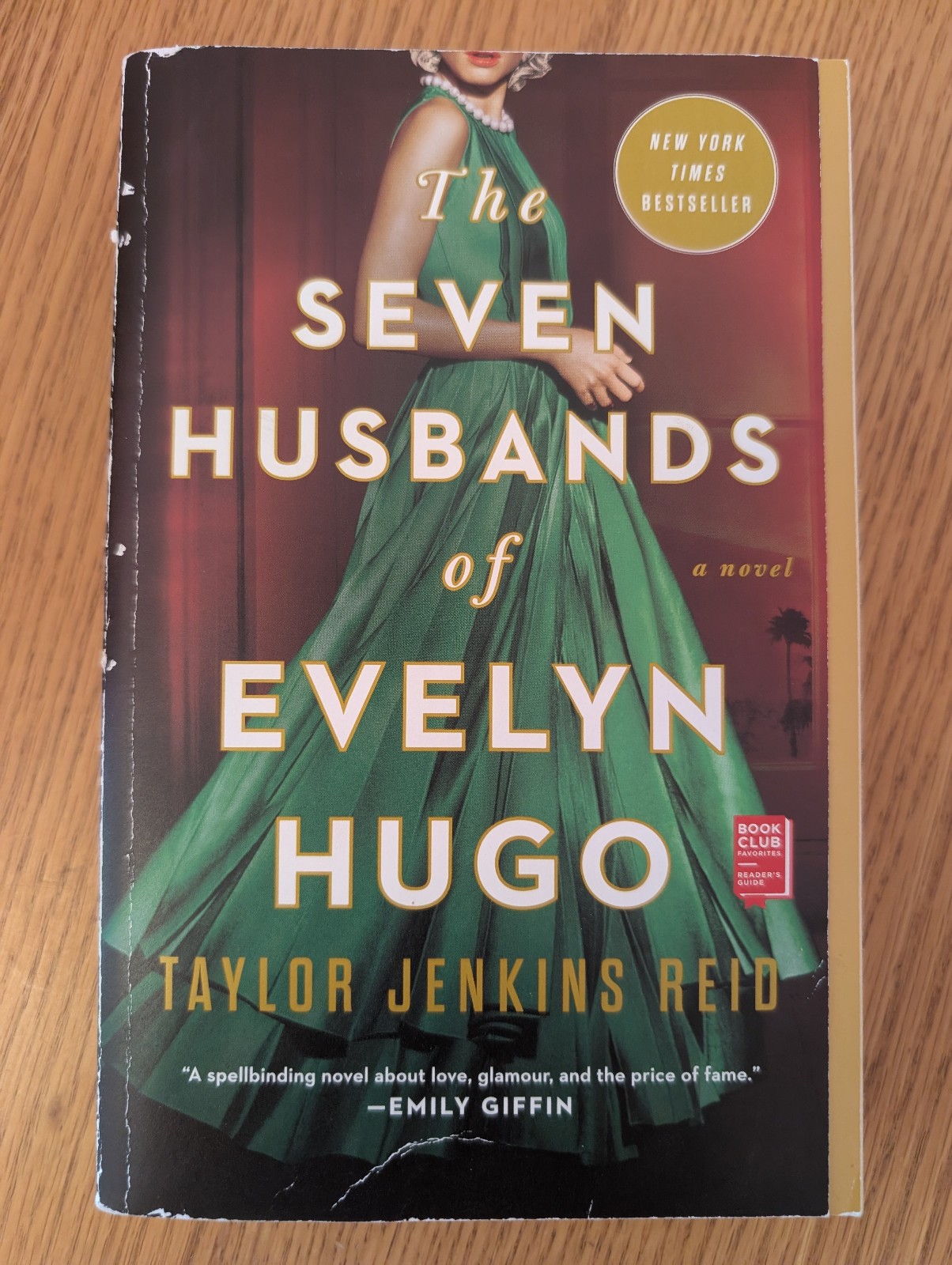 The Seven Husbands of Evelyn Hugo: A Novel – Paperback – GOOD