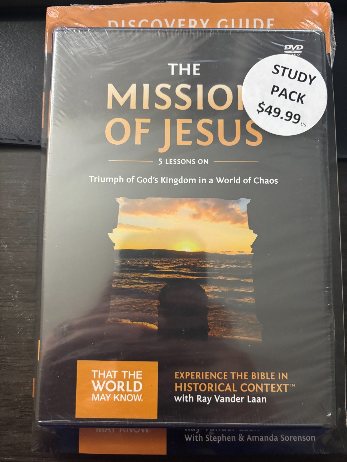 Mission of Jesus Discovery Guide with DVD : Triumph of God&rsquo;s Kingdom in a World