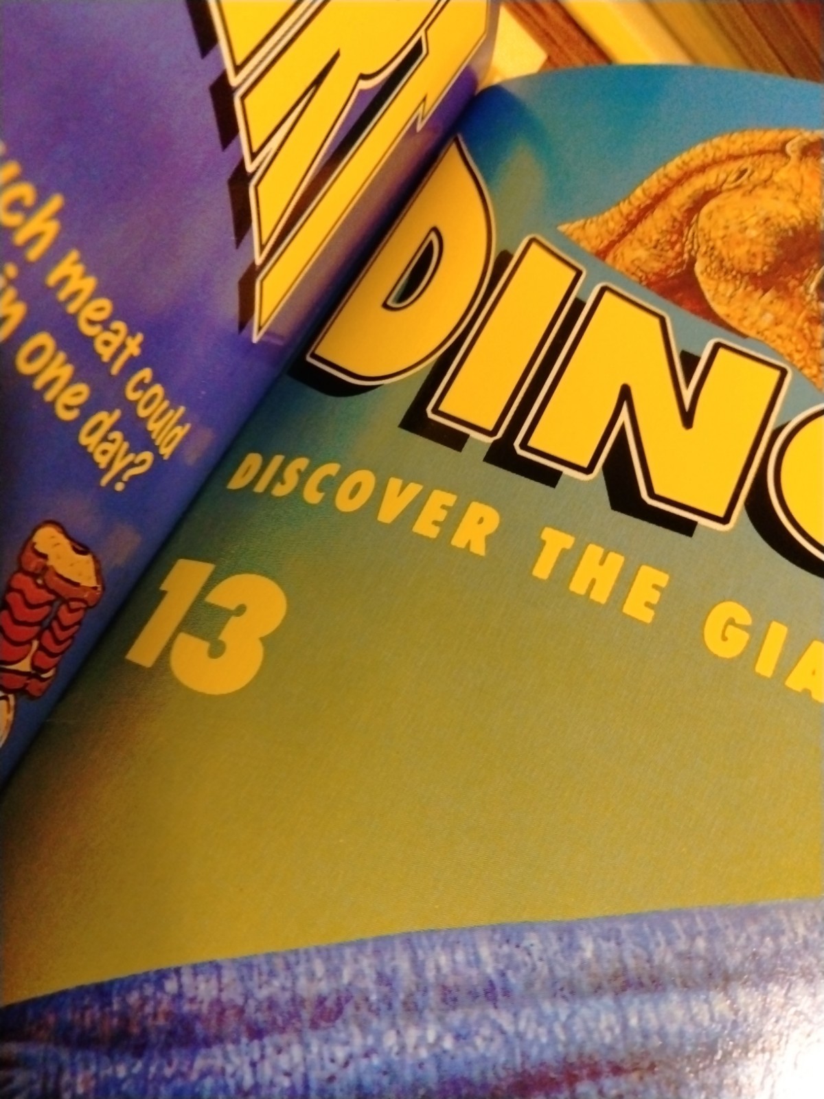 DINOSAURS Discover The Giants Of The Prehistoric World Magazine Lot Of 4 Binders