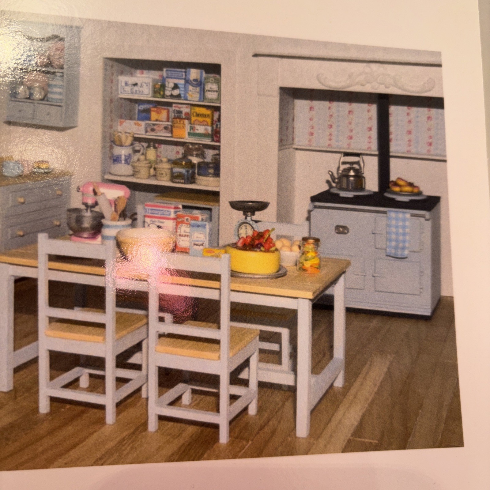 CREATING DOLLS&rsquo; HOUSE KITCHENS IN 1/12TH SCALE By Julie Warren **BRAND NEW**