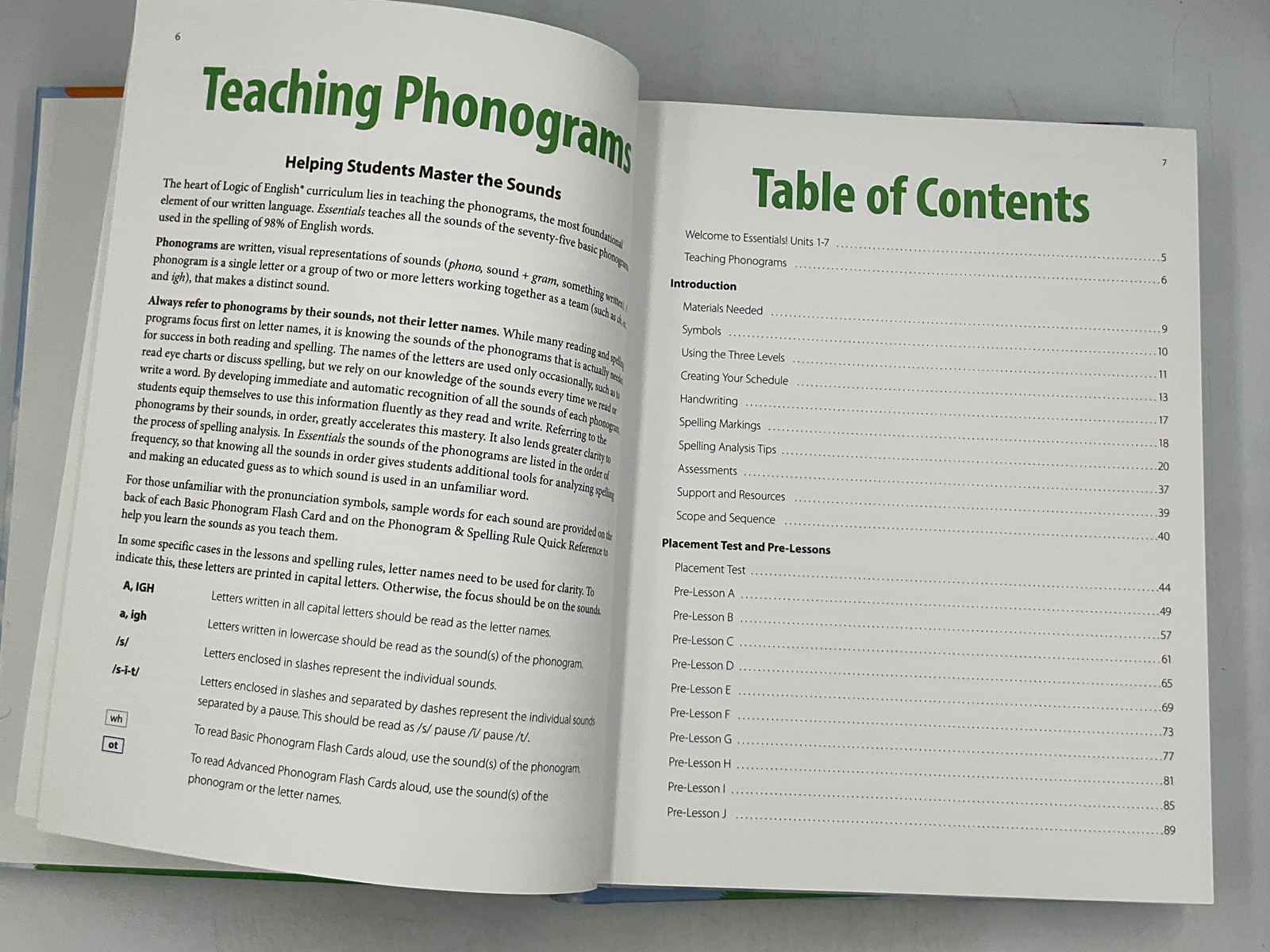 Essentials: Multi-Level Reading, Spelling, Grammar & Vocabulary By Denise Eide