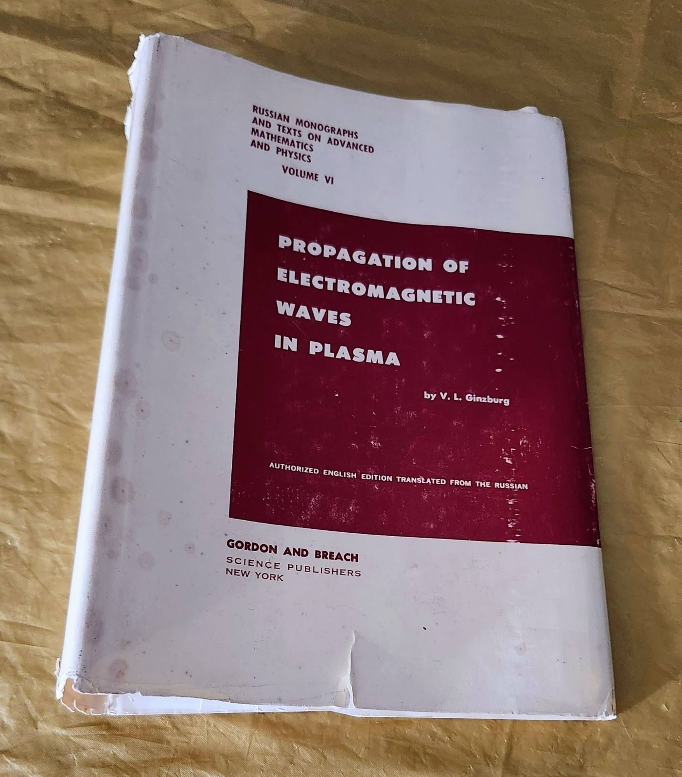 PROPAGATION OF ELECTROMAGNETIC WAVES IN PLASMA 1961 V. L. Ginzburg – Hardcover