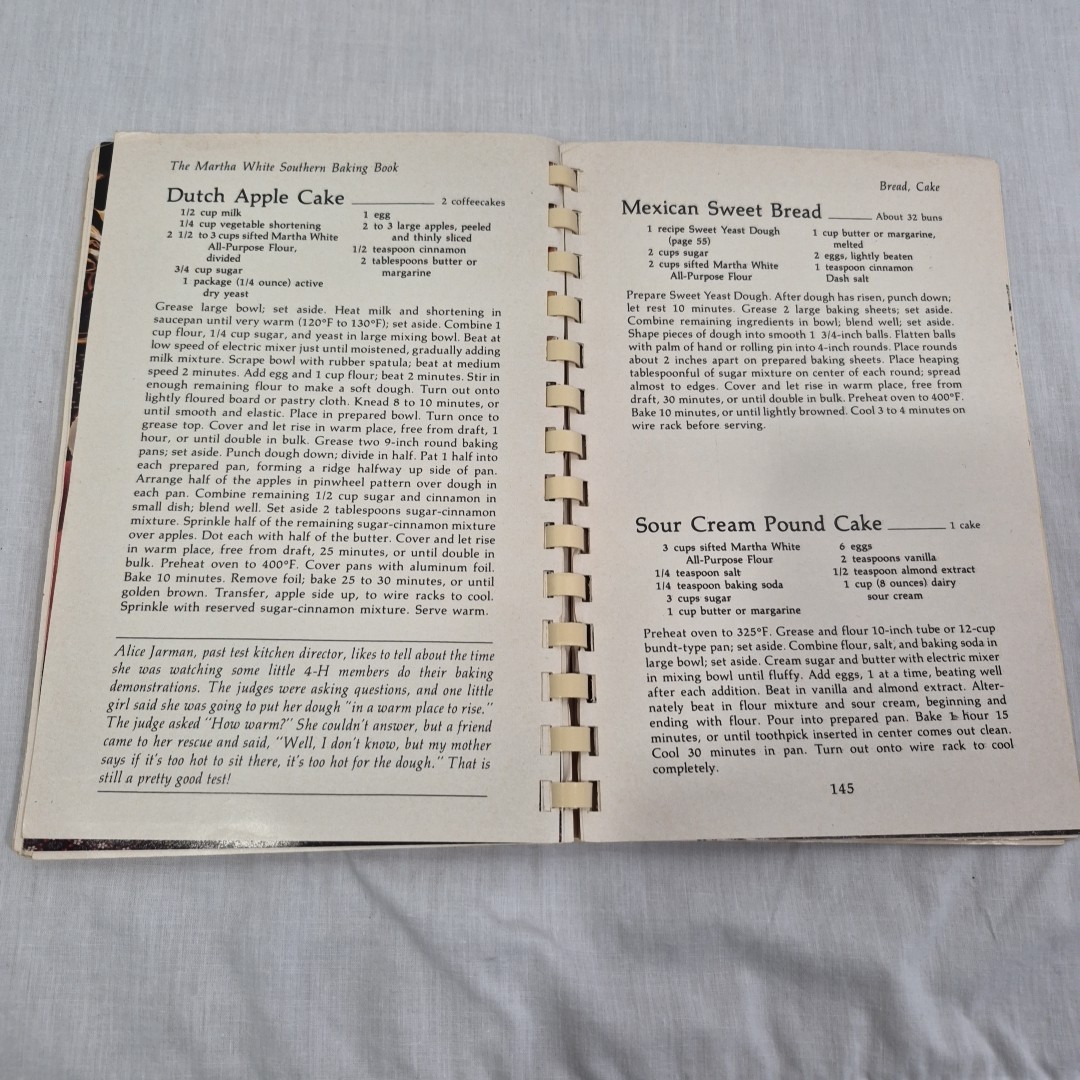 Martha White Southern Baking Book, Spiral Bound , Vintage 1983, 6&Prime; X 8.5&Prime;
