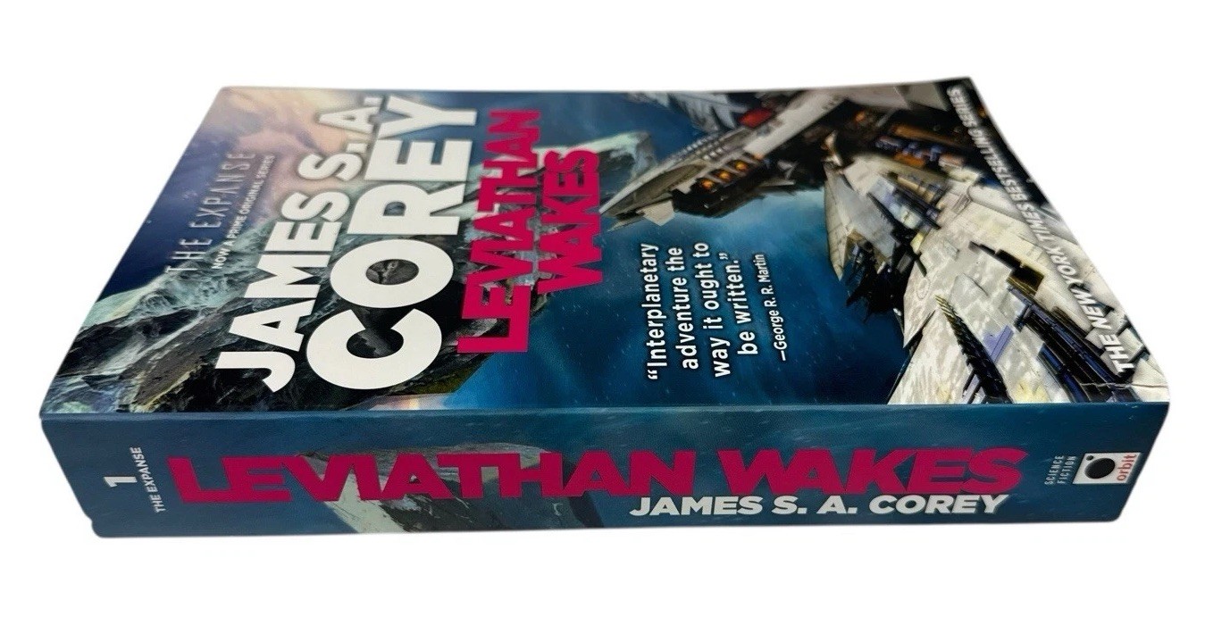 Leviathan Wakes Expanse Series Trade Paperback Book James S A Corey Scifi Space