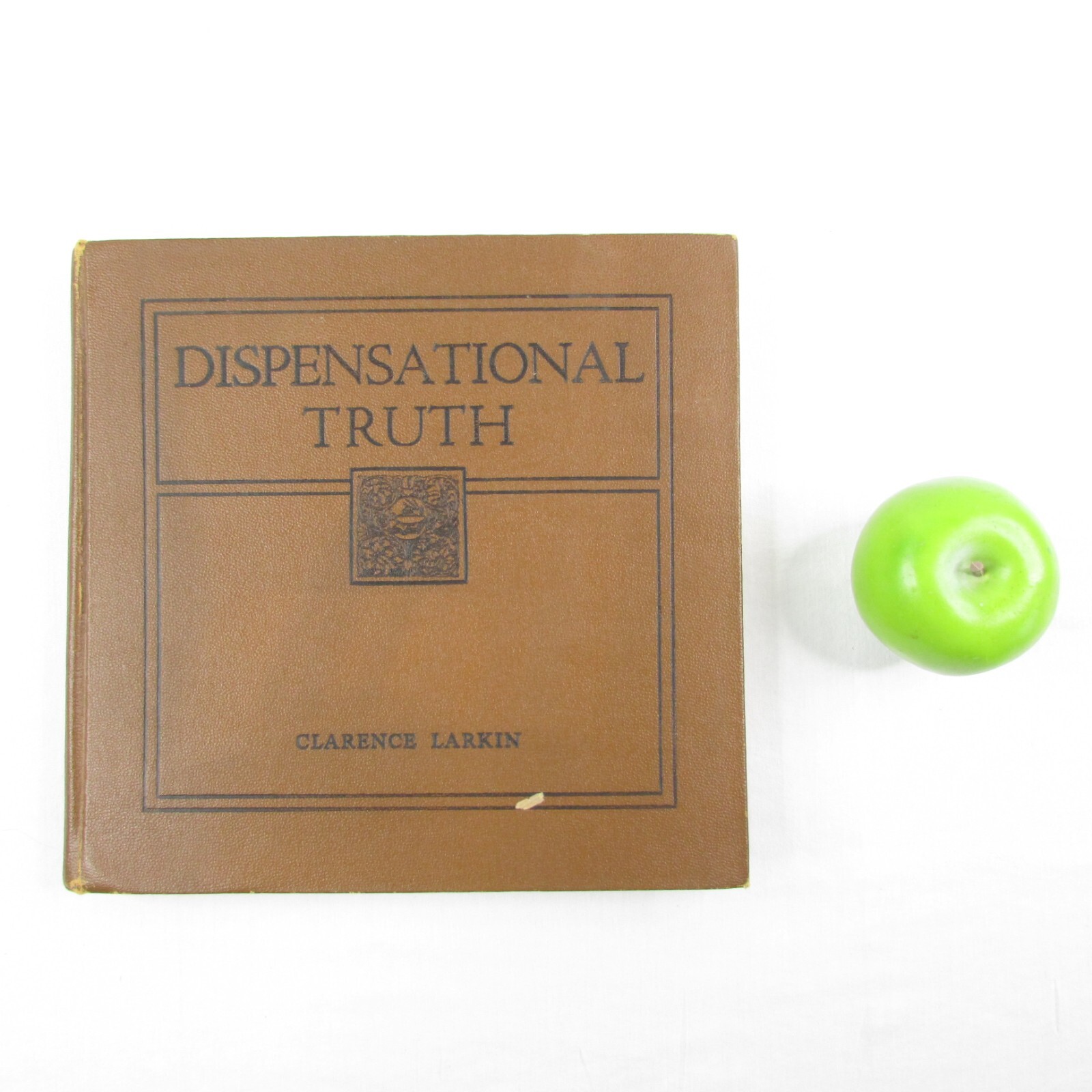 Dispensational Truth or God&rsquo;s Plan & Purpose in the Ages Clarence Larkin 1920 HB