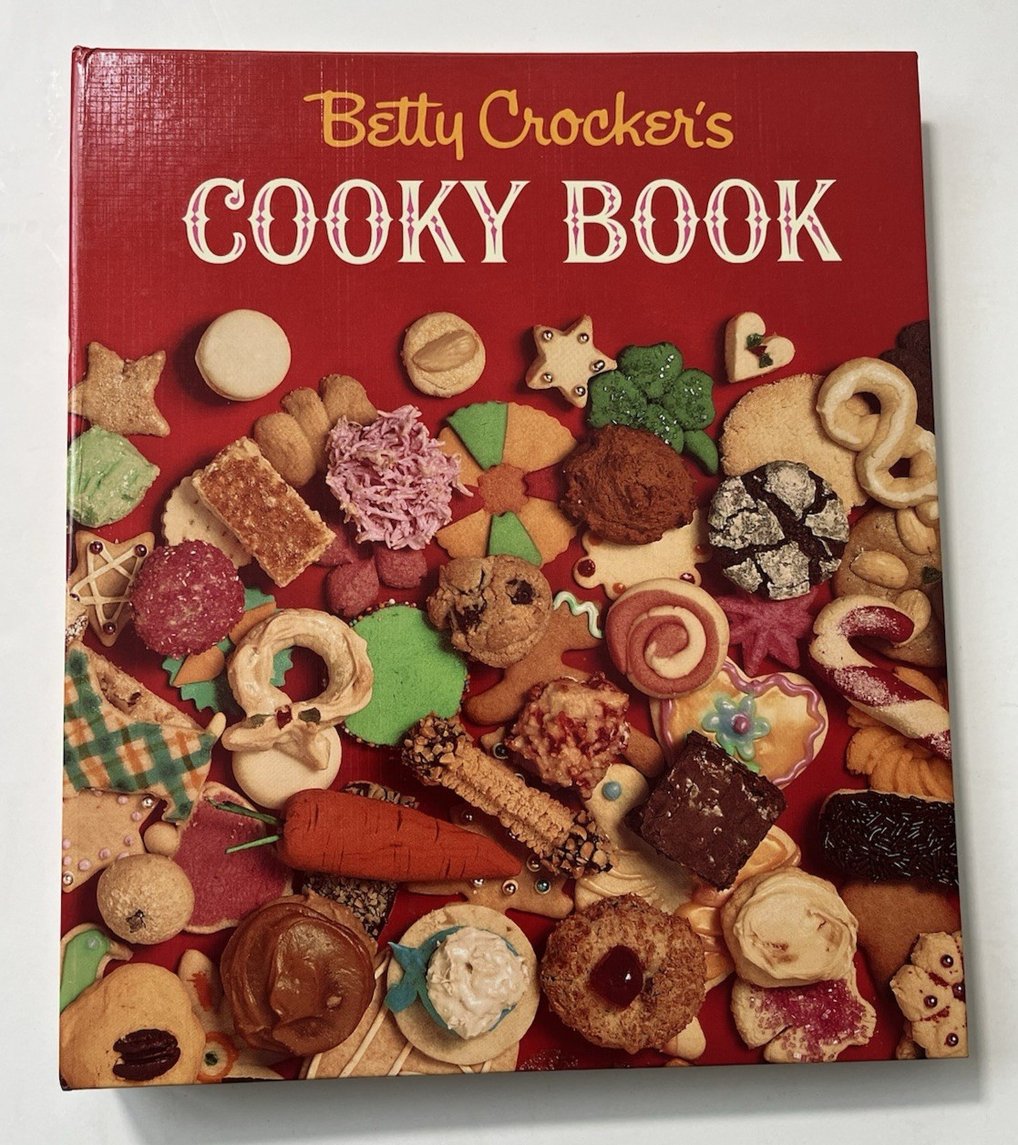 New BETTY CROCKER&rsquo;S COOKY BOOK Facsimile Edition 2002