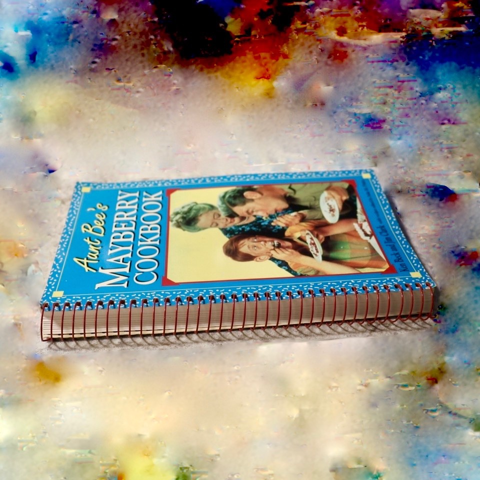 AUNT BEE&rsquo;S MAYBERRY COOKBOOK ~ Ken Beck and Jim Clark ~ 1991 PB