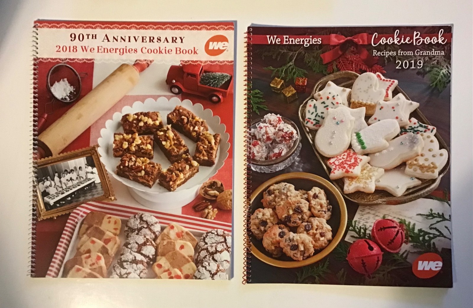 Lot Of 21 We Energies Cookie Books Wisconsin Electric 2006-2025 + 1998 Cooky