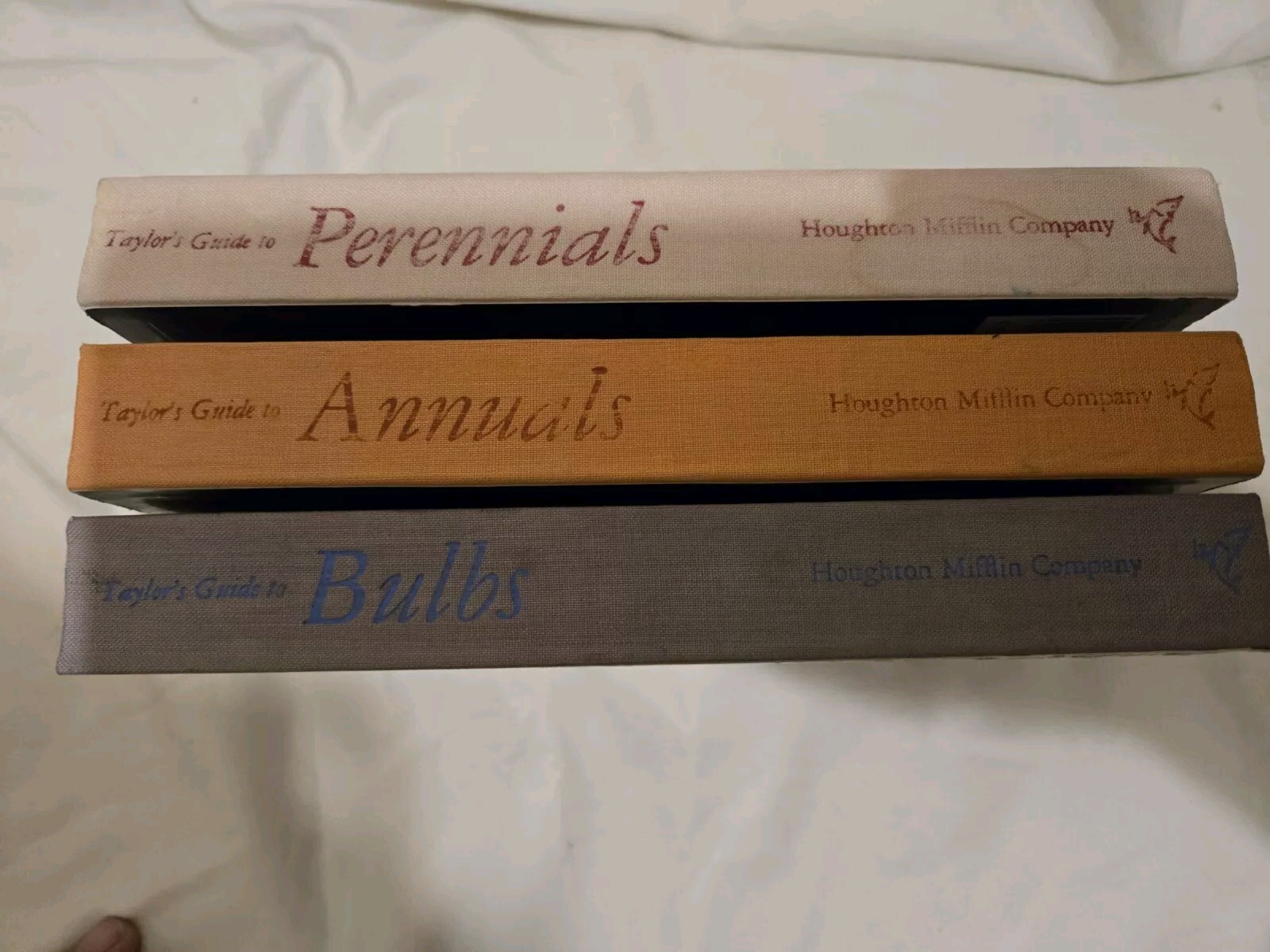 Taylor&rsquo;s Guides to Gardening: Annuals, Bulbs,Perennials First Editions Softcover