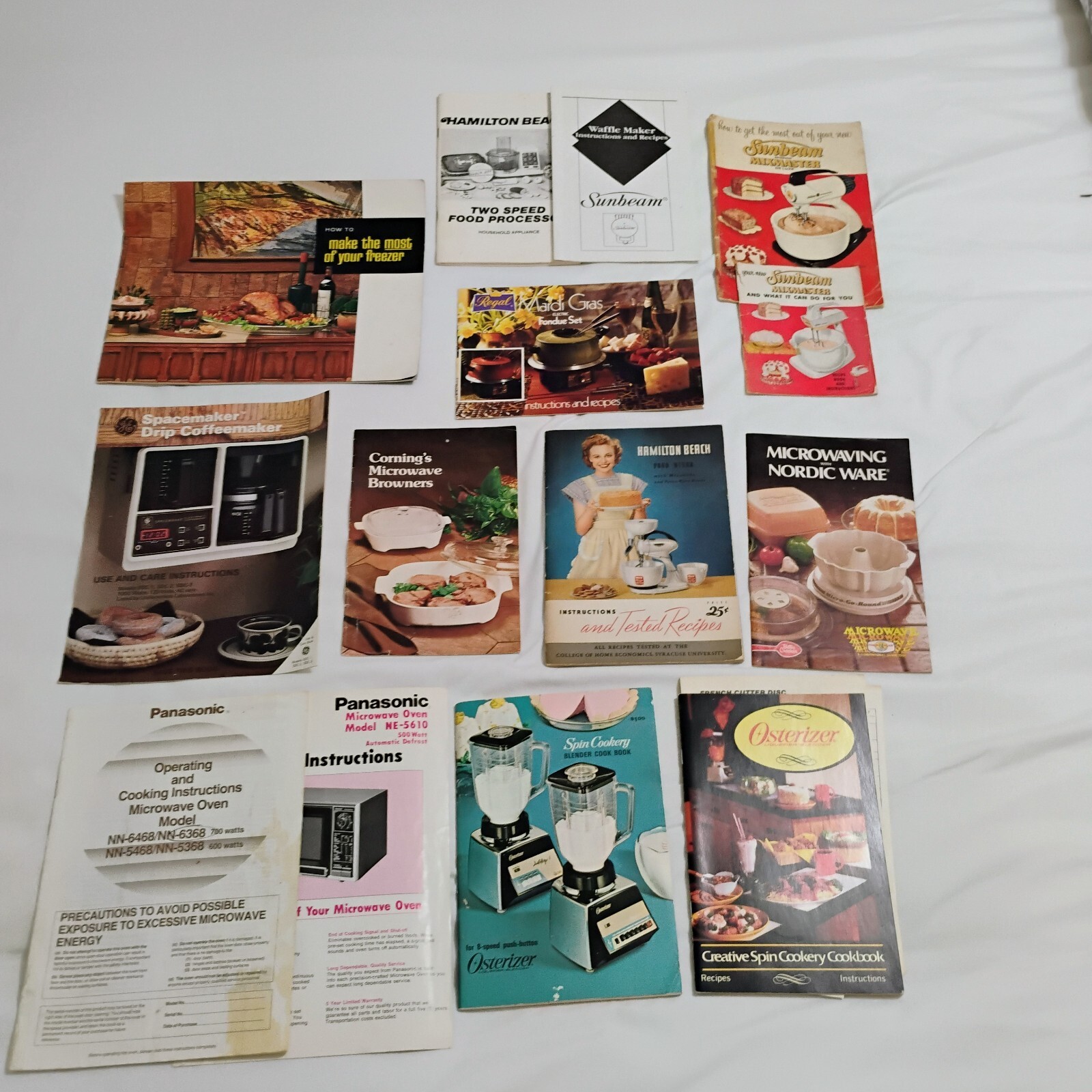 Lot of Vintage Manufacturer&rsquo;s & Other Cookbook / Recipe Booklets 1940s to 1980s