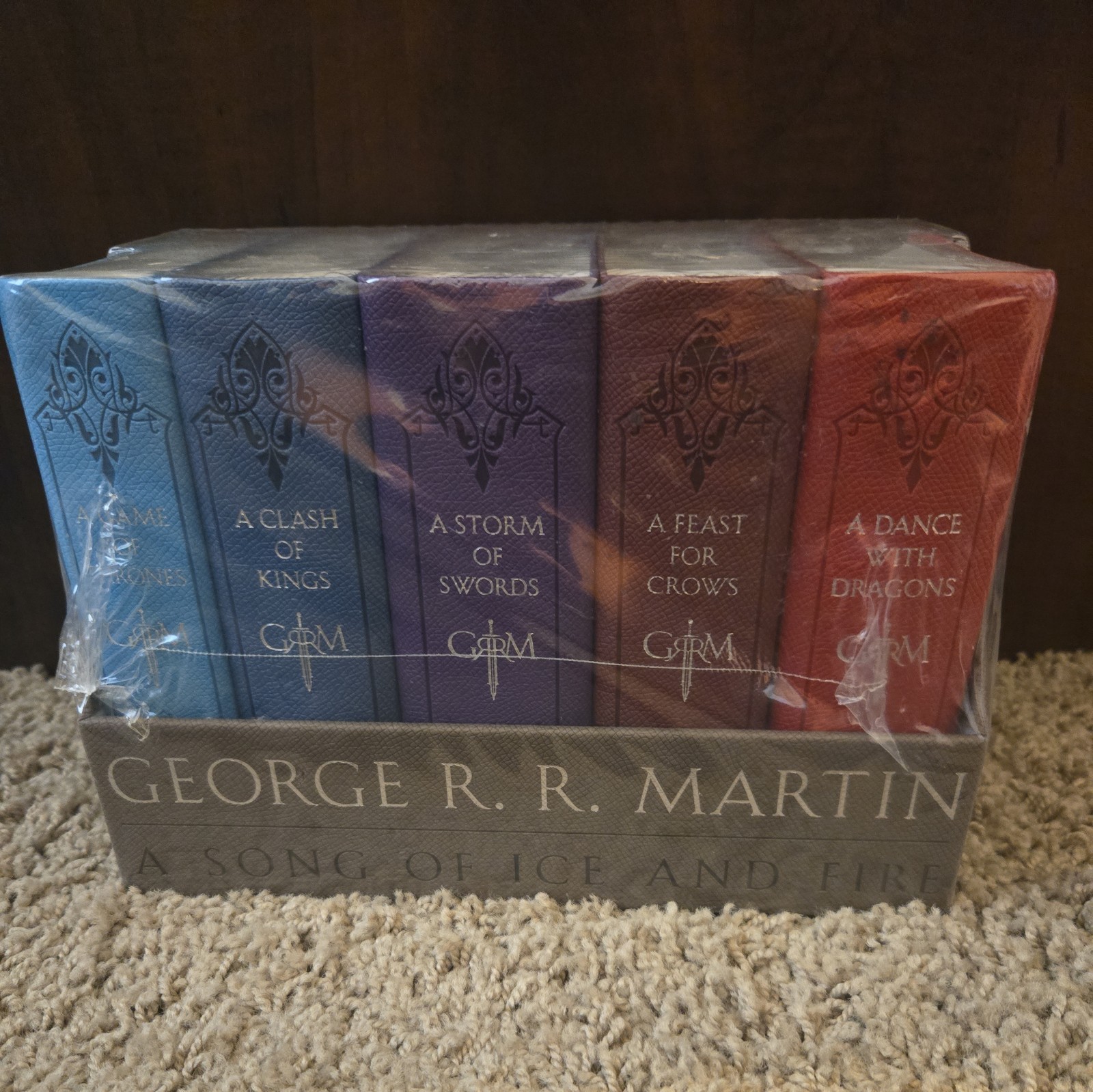 George R.R. Martin A Song of Ice and Fire Leather Cloth 5 Book Boxed Set Sealed