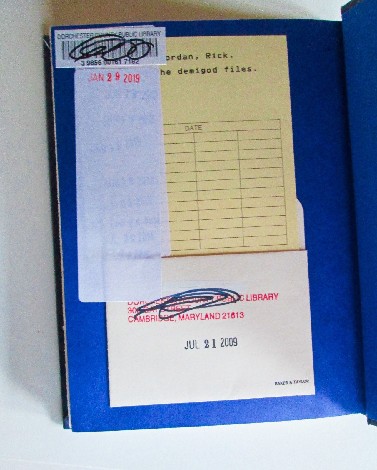 Lot of 9 Kid Teen Fantasy Fiction Books, Riordan, Descendants, Percy Jackson mor