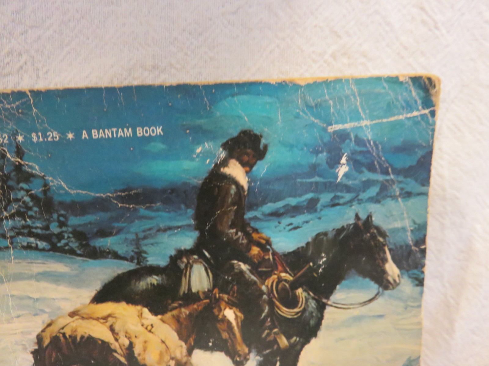 Lot of 16 Louis L&rsquo;Amour Western Paperback Books Sackett & More