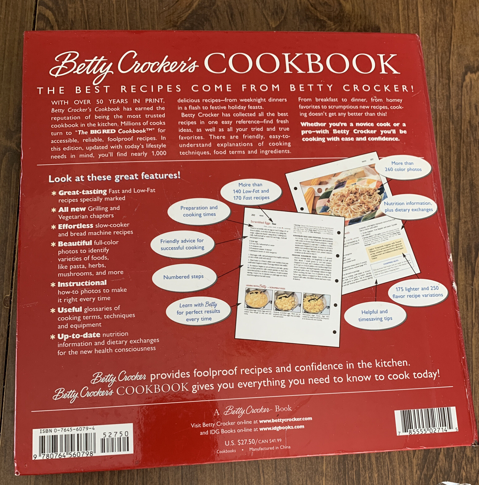 BETTY CROCKER&rsquo;s Big Red Cookbook ~ 5 Ring Binder ~ 2000, 9th Print ~ 576 Pages