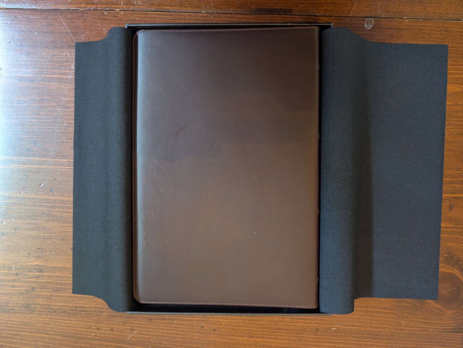 Crossway, ESV Heirloom Bible, Omega Edition, Wellington Leather, Out of Print