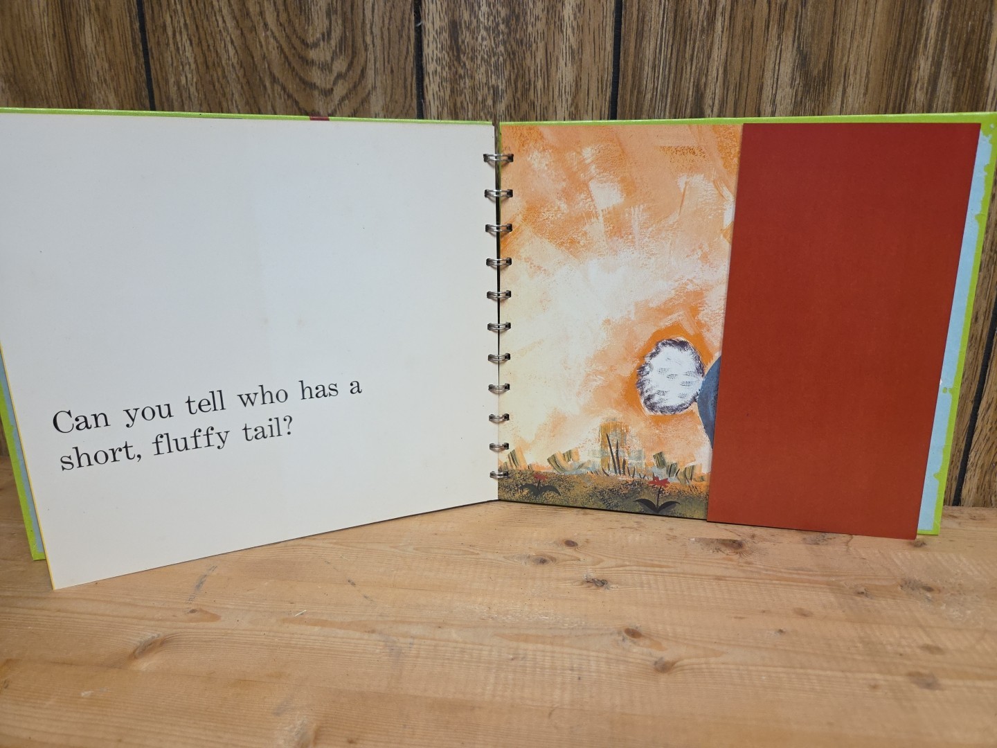 Vintage 1974 « TELLING TALES » Manipulative Book By Beth Clure & Helen Rumsey