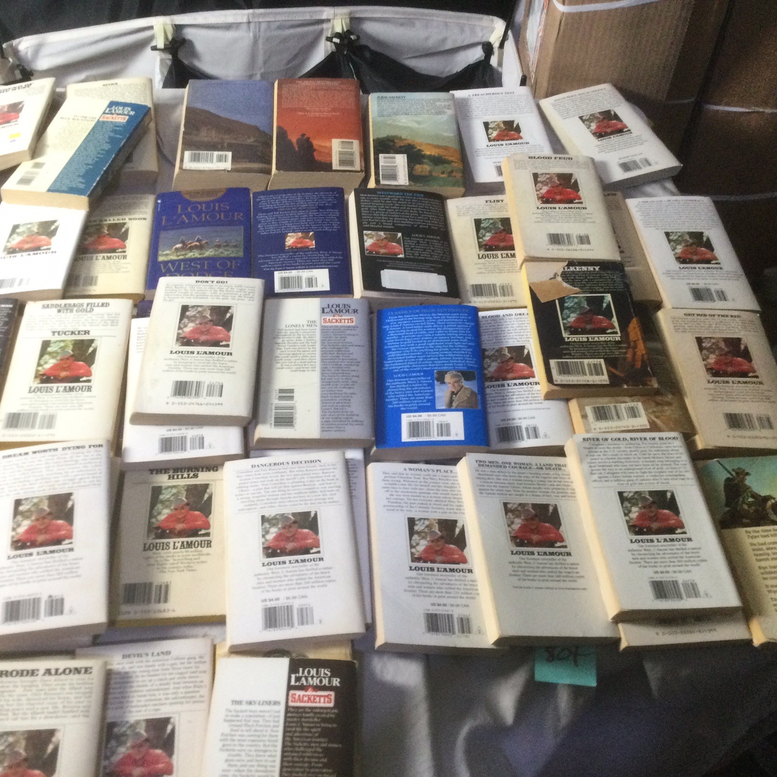 80+ Louis L&rsquo;Amour Paperback Lot Western Collection Sackett Series