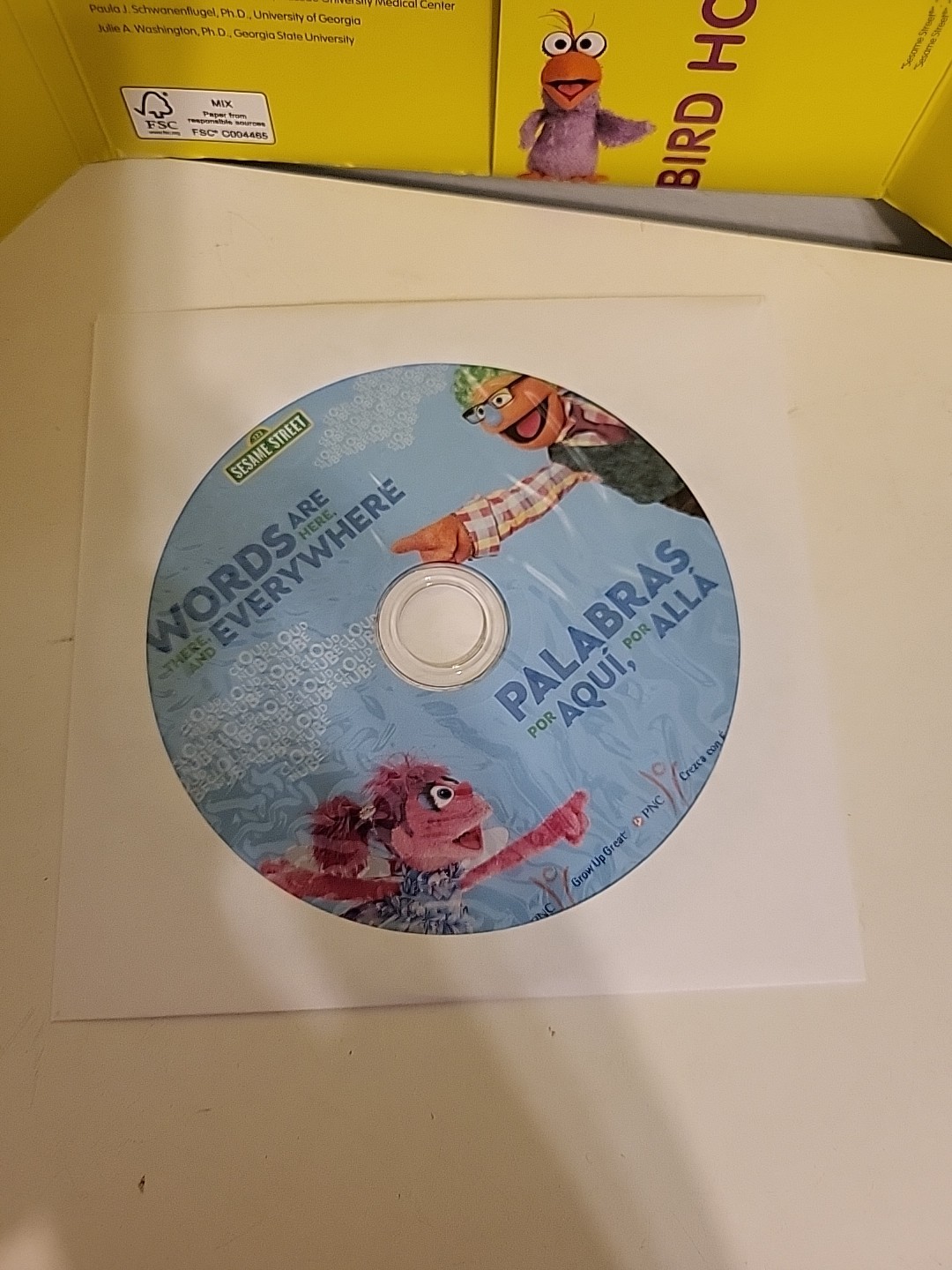 Sesame Street WORDS ARE EVERYWHERE Learning Series Bilingual Kit – Book DVD More