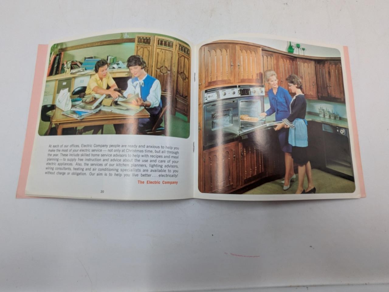 1966 WE Energies Cookie Book Wisconsin Electric Christmas Cooky Recipe Book B