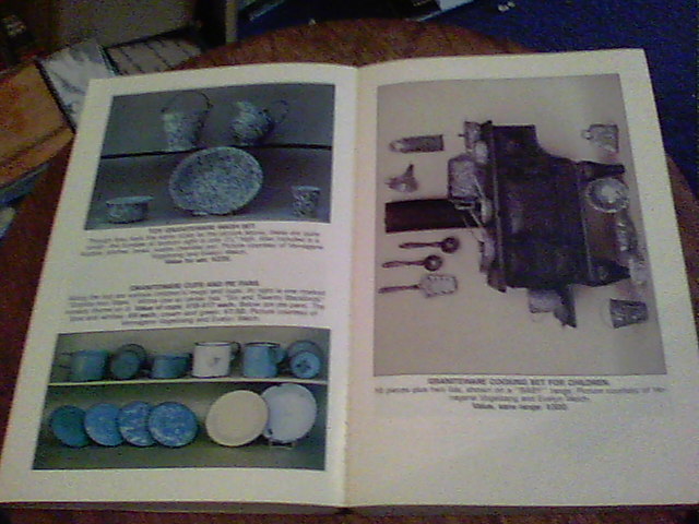 300 Years of Kitchen Collectibles by Linda Campbell Franklin wb7
