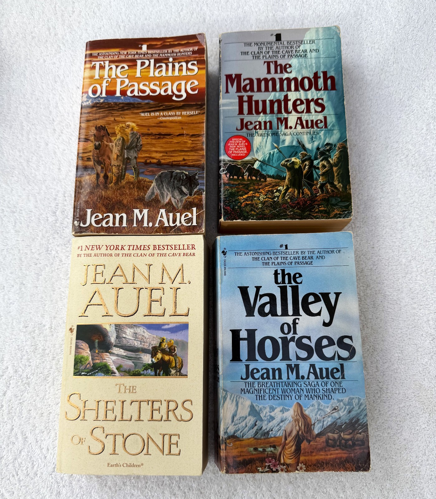 Lot of 6 – Jean Auel – Earth&rsquo;s Children Series – Complete series 1-6 -Mixed lot