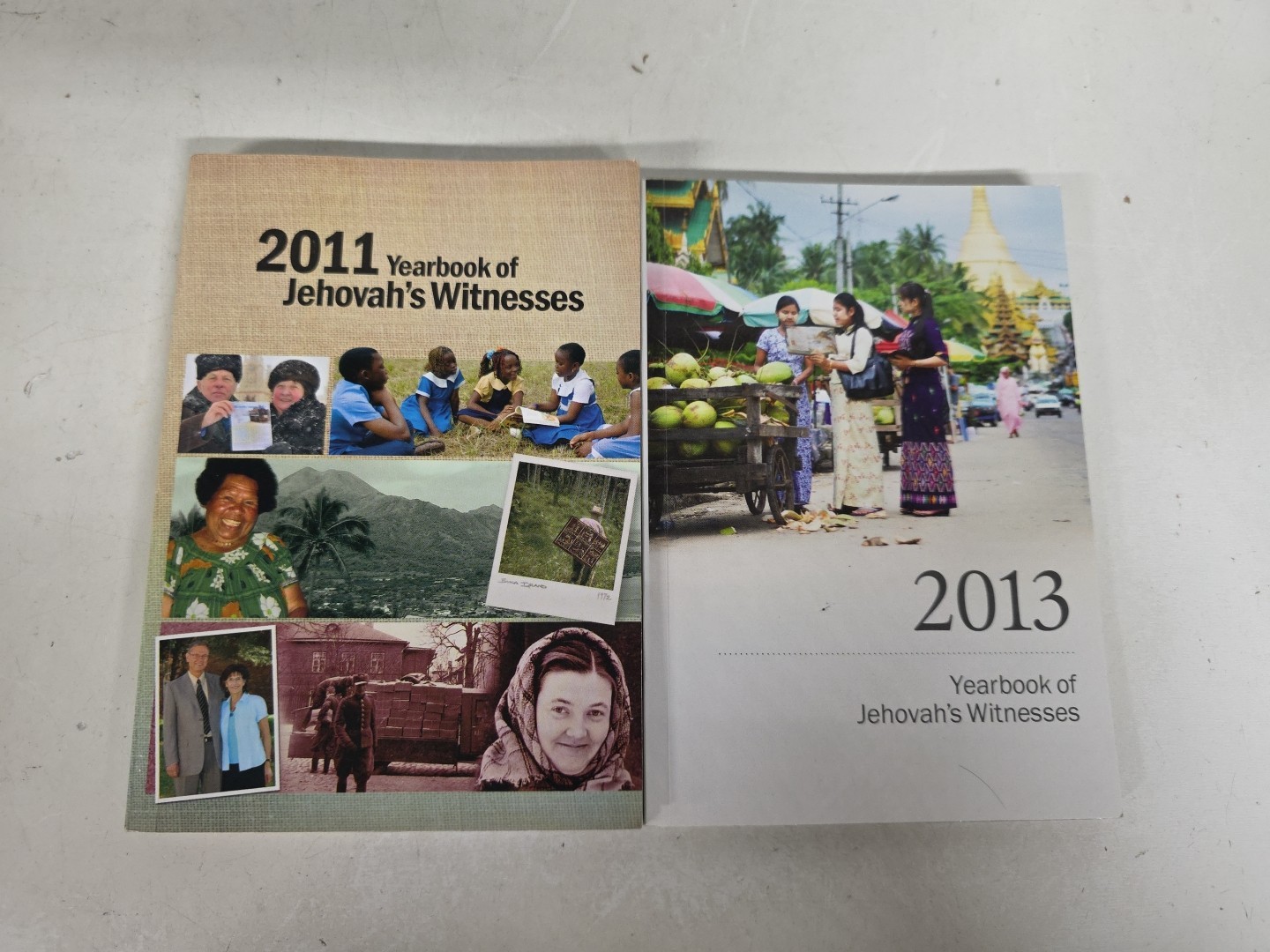 Watchtower Yearbooks 1990s-2010s Lot Of 12 – Yearbook Of Jehovah&rsquo;s Witnesses