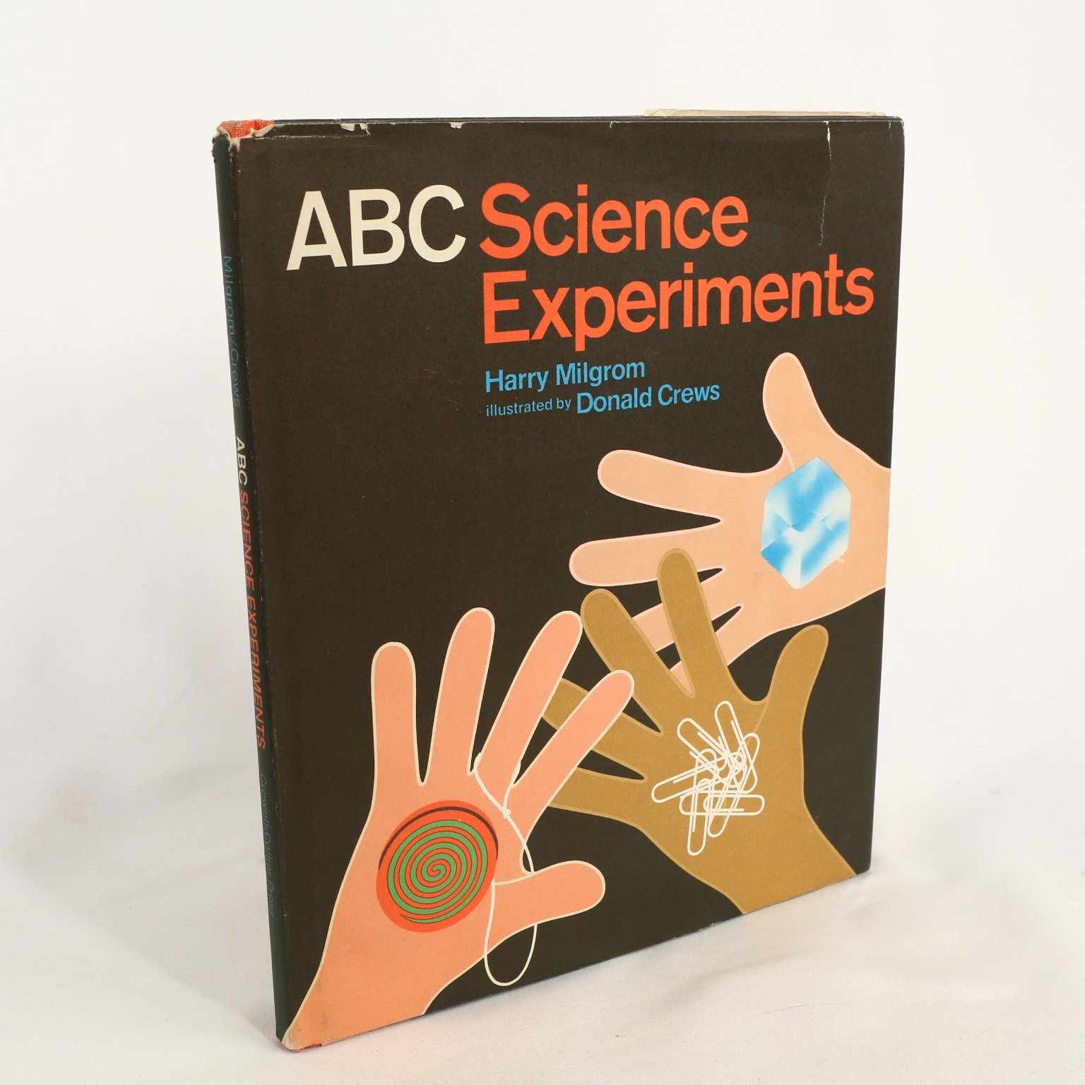 ABC Science Experiments Harry Milgrom 1970 First Printing Macmillan Children&rsquo;s