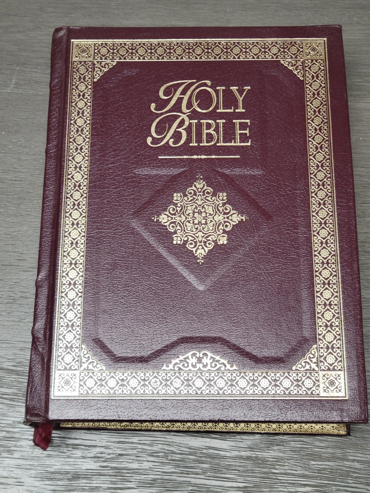 Nelson Deluxe Family BIG Bible King James Version 159BG – Very Good