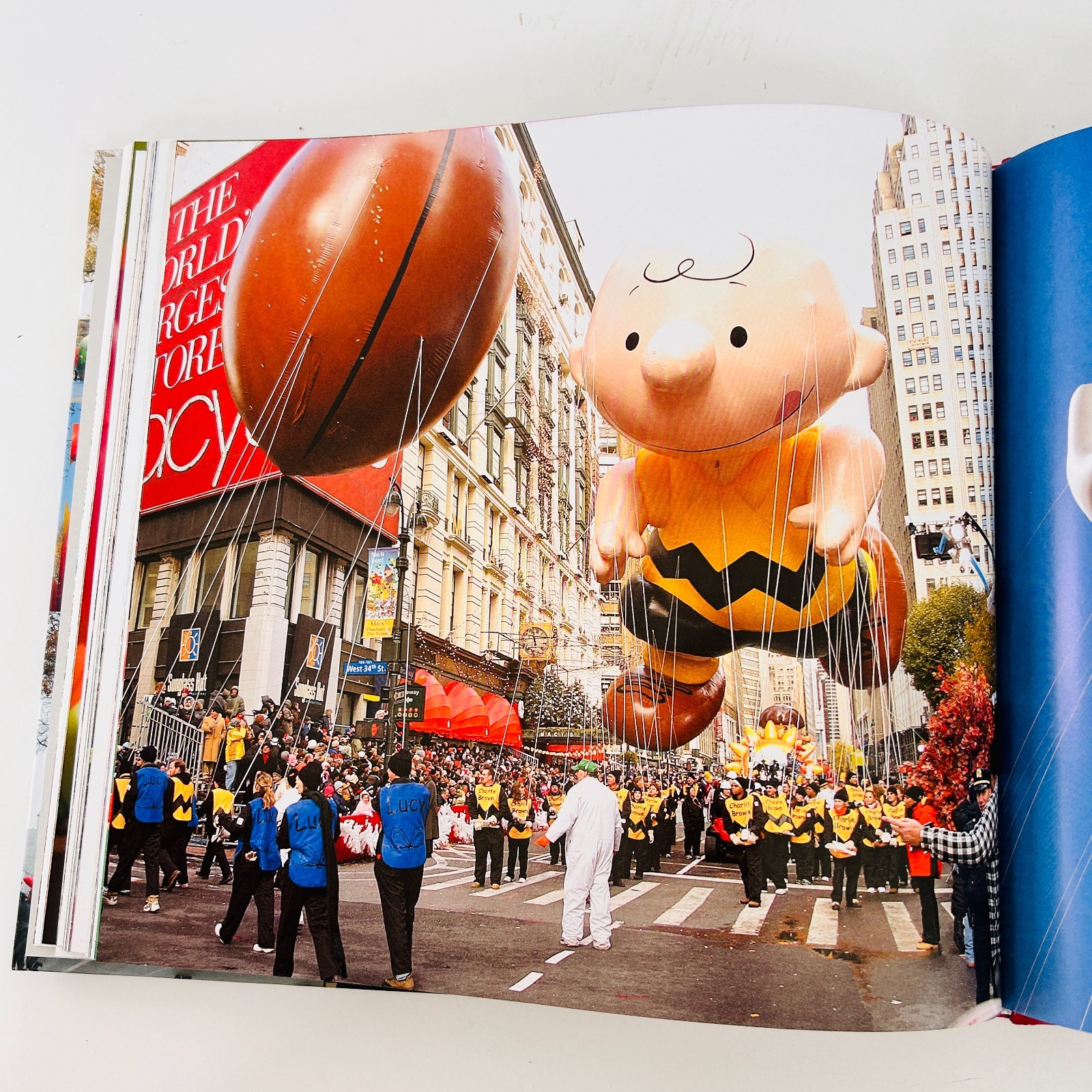Macys Thanksgiving Day Parade Book Rizzoli 2016 Hardcover