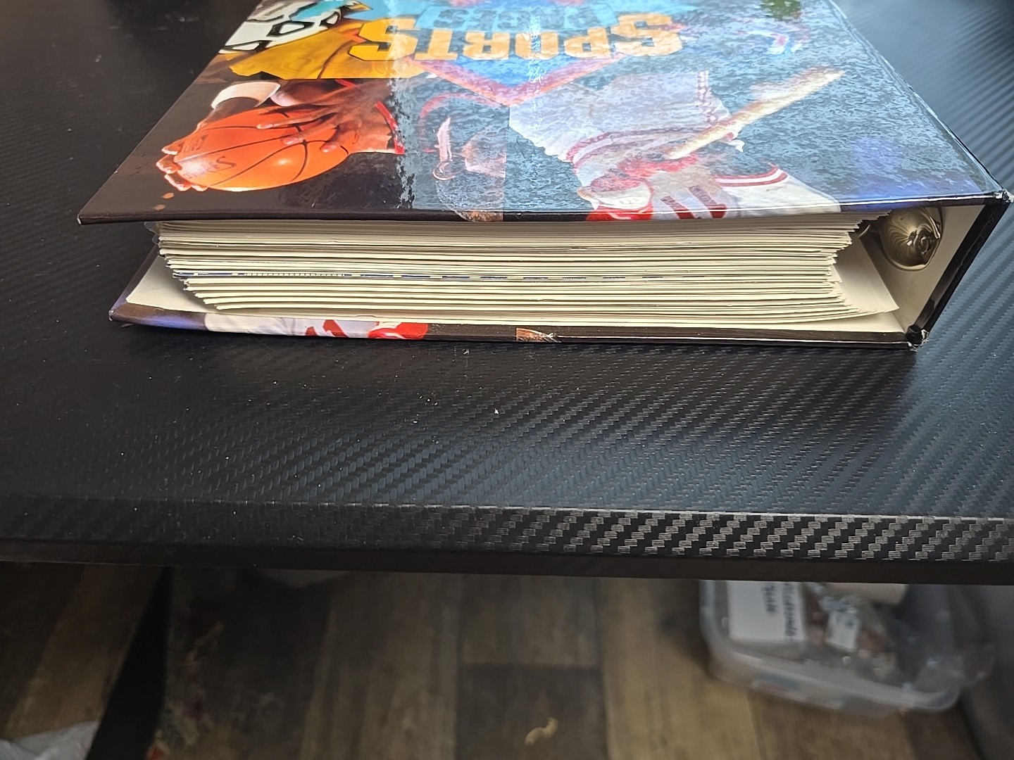 Vintage 1996 « Sports Pages: The Book For Sports Fans » Collector&rsquo;s Hardcover Bind