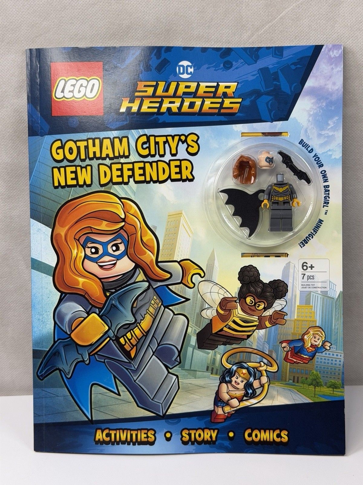 LEGO DC Super Heroes: Gotham City&rsquo;s New Defender by AMEET . NEW