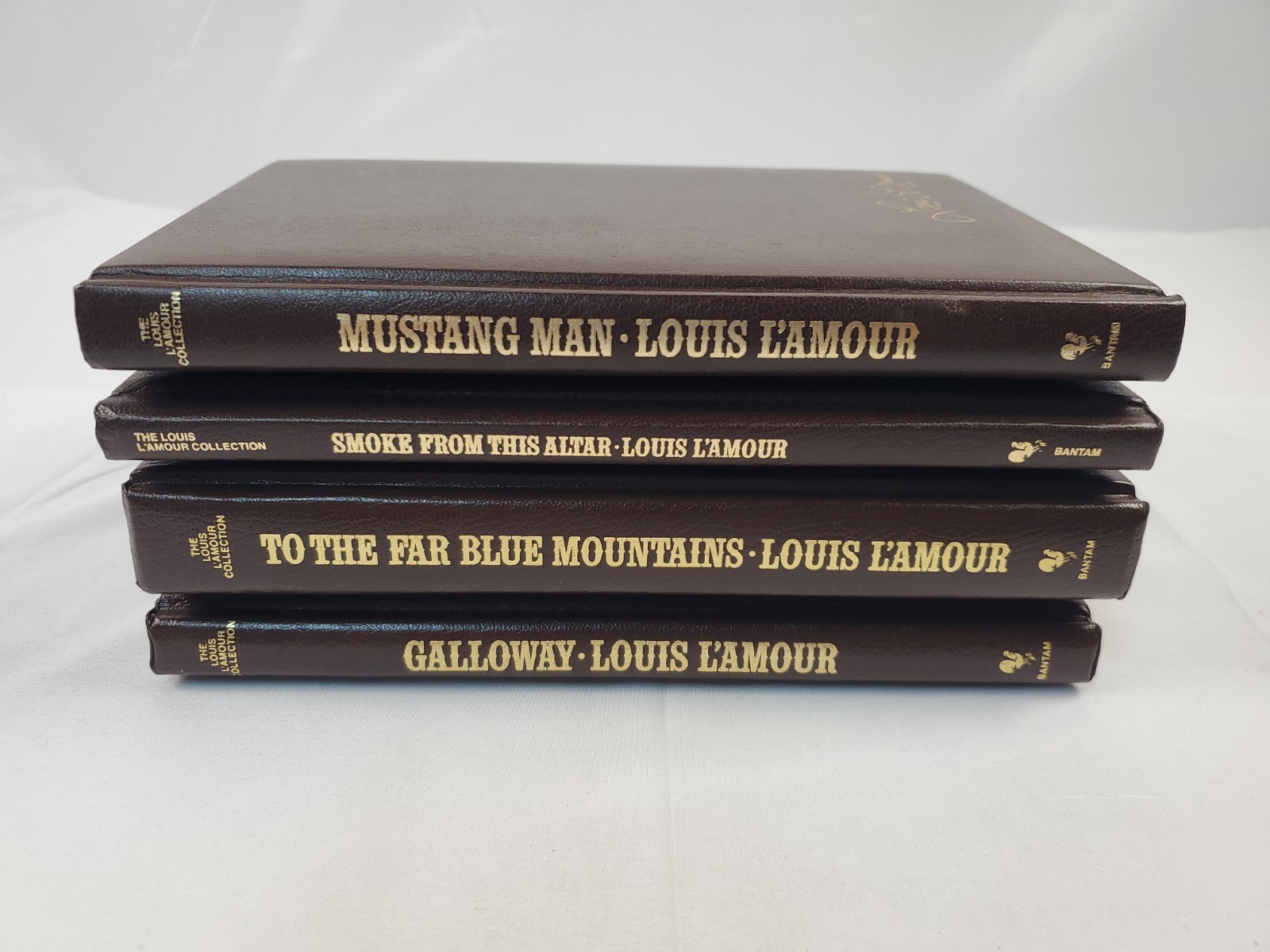 The Louis L&rsquo;amour Collection Leatherette Bantam Book Lot of 4
