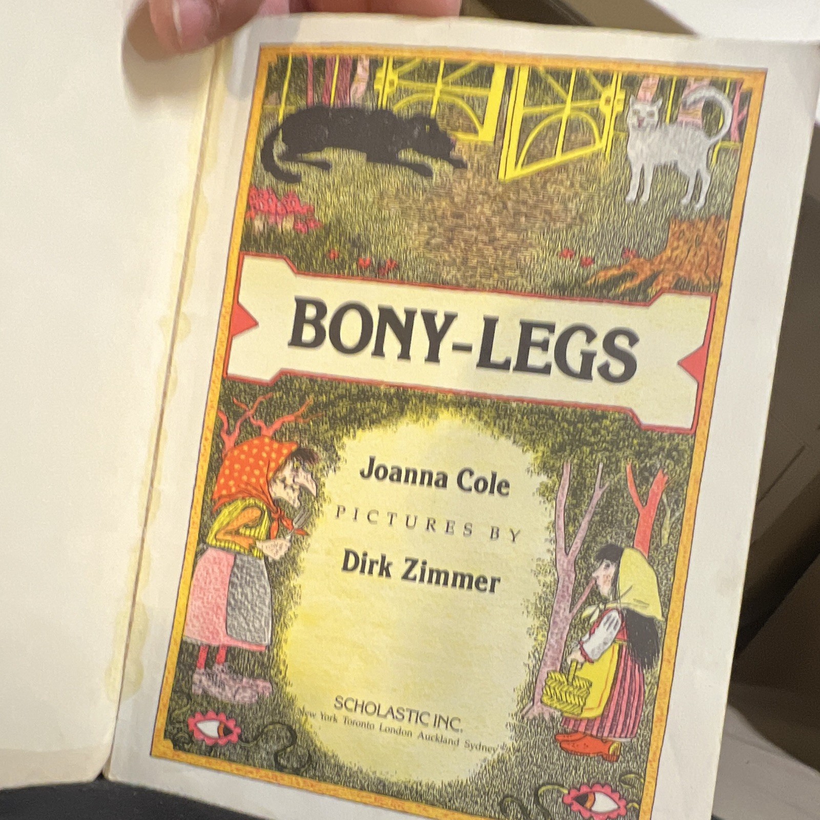 Bony-Legs Paperback by Joanna Cole Illustrated by Dirk Zimmer Scholastic