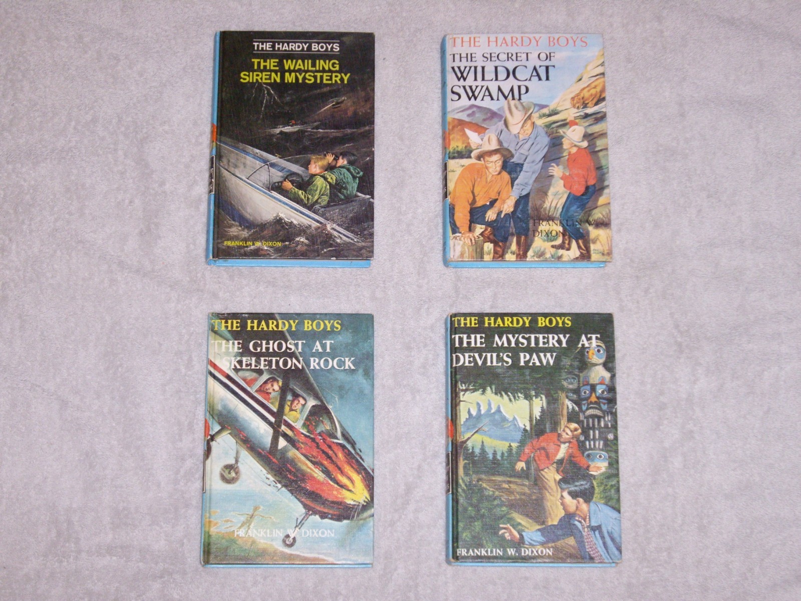Vintage Hardcover Hardy Boys Books Blue Matte PC HC 1960&rsquo;s – 1970&rsquo;s Editions