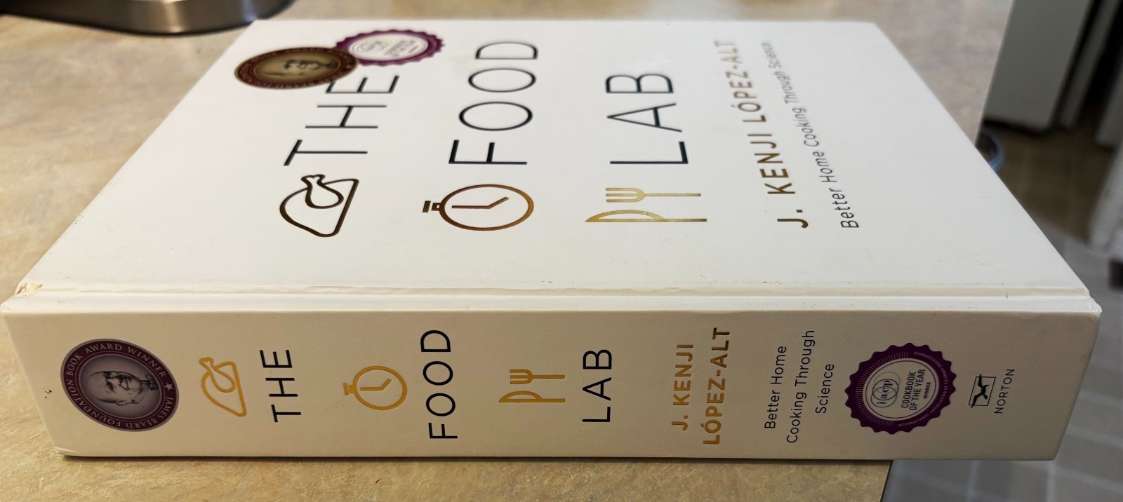 The Food Lab: Better Home Cooking Through Science, J Kenji Lopez-Alt, Hardback