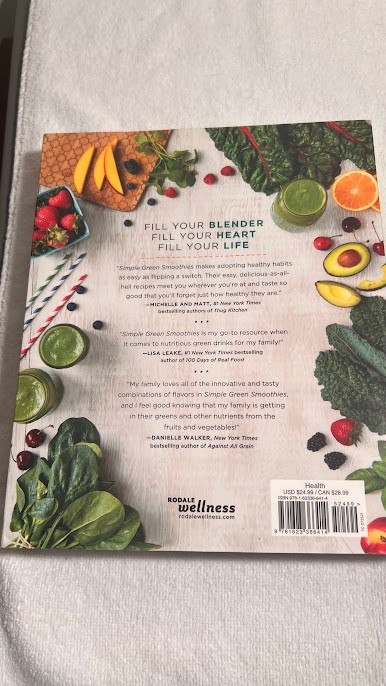 Simple Green Smoothies by Jen Hansard & Jadah Sellner • 100+ Healthy Recipes • L