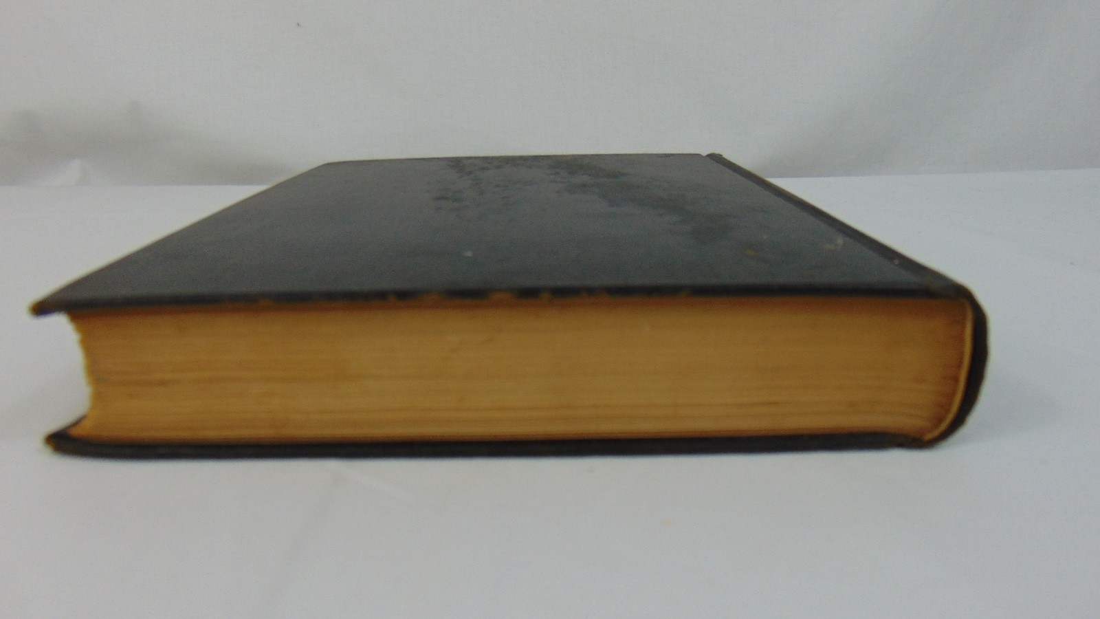 The Mysterious Island Jules Verne Book, Scribner&rsquo;s, 1918 / 30 Hard cover Book