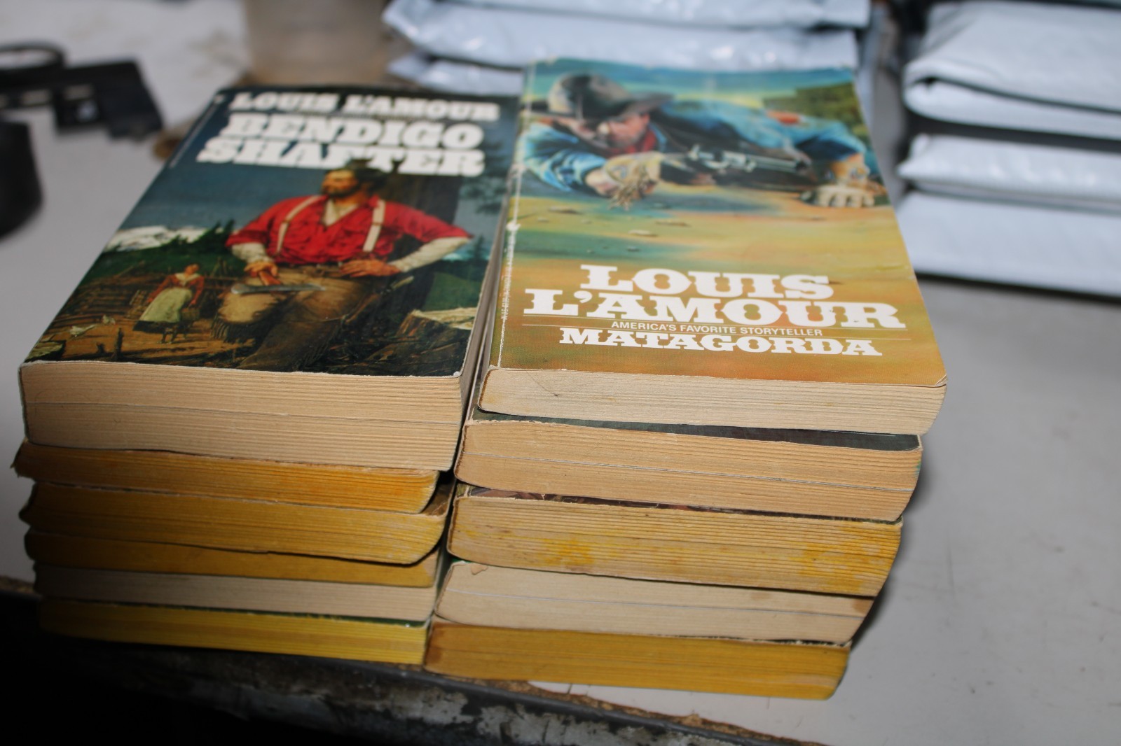 Louis L&rsquo;Amour Vintage Paperback Set Of 10 Books