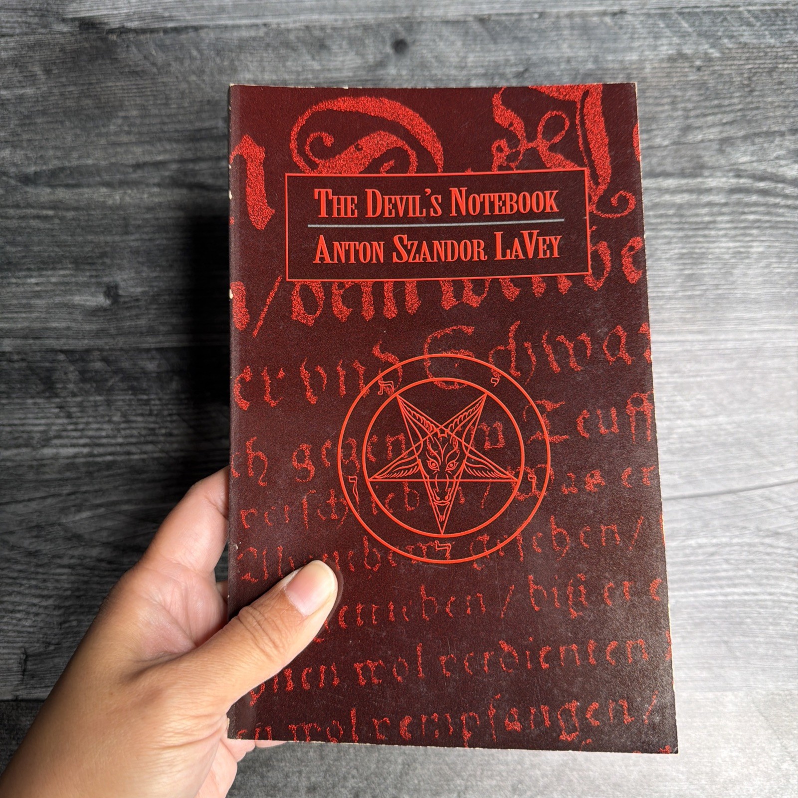 Devil&rsquo;s Notebook by Anton Szandor LaVey (2000, Trade Paperback)