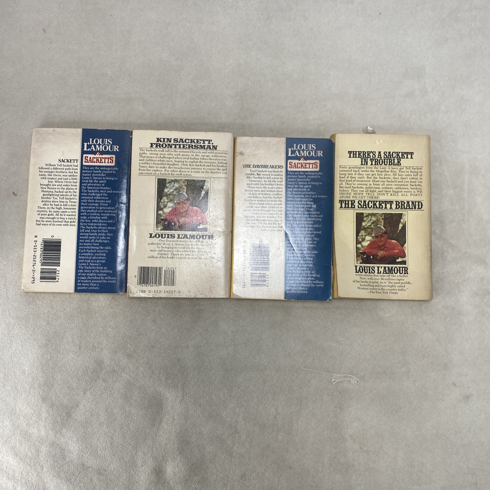 Louis L&rsquo;Amour Lot of 20 Paperback Books Bantam Sackets Mixed Lot Westerns