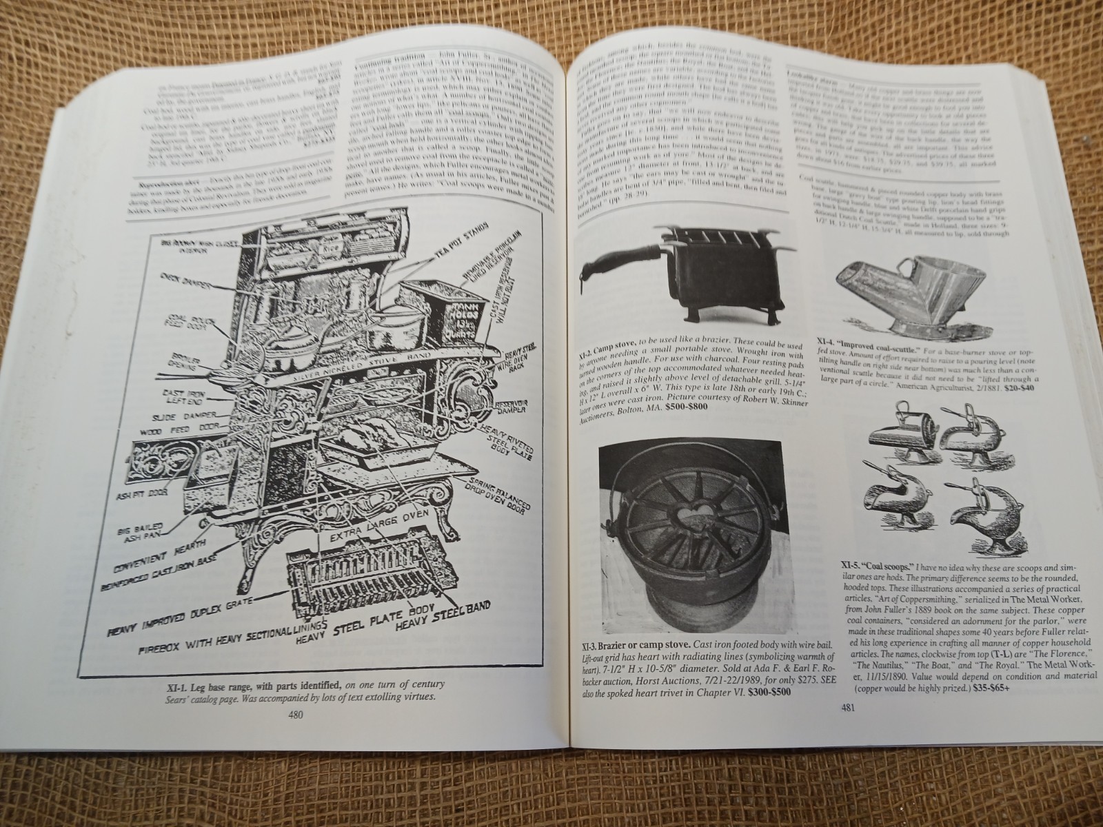 300 Years of Kitchen Collectibles : Identification and Value Guide; 4th ed.&rsquo; PB