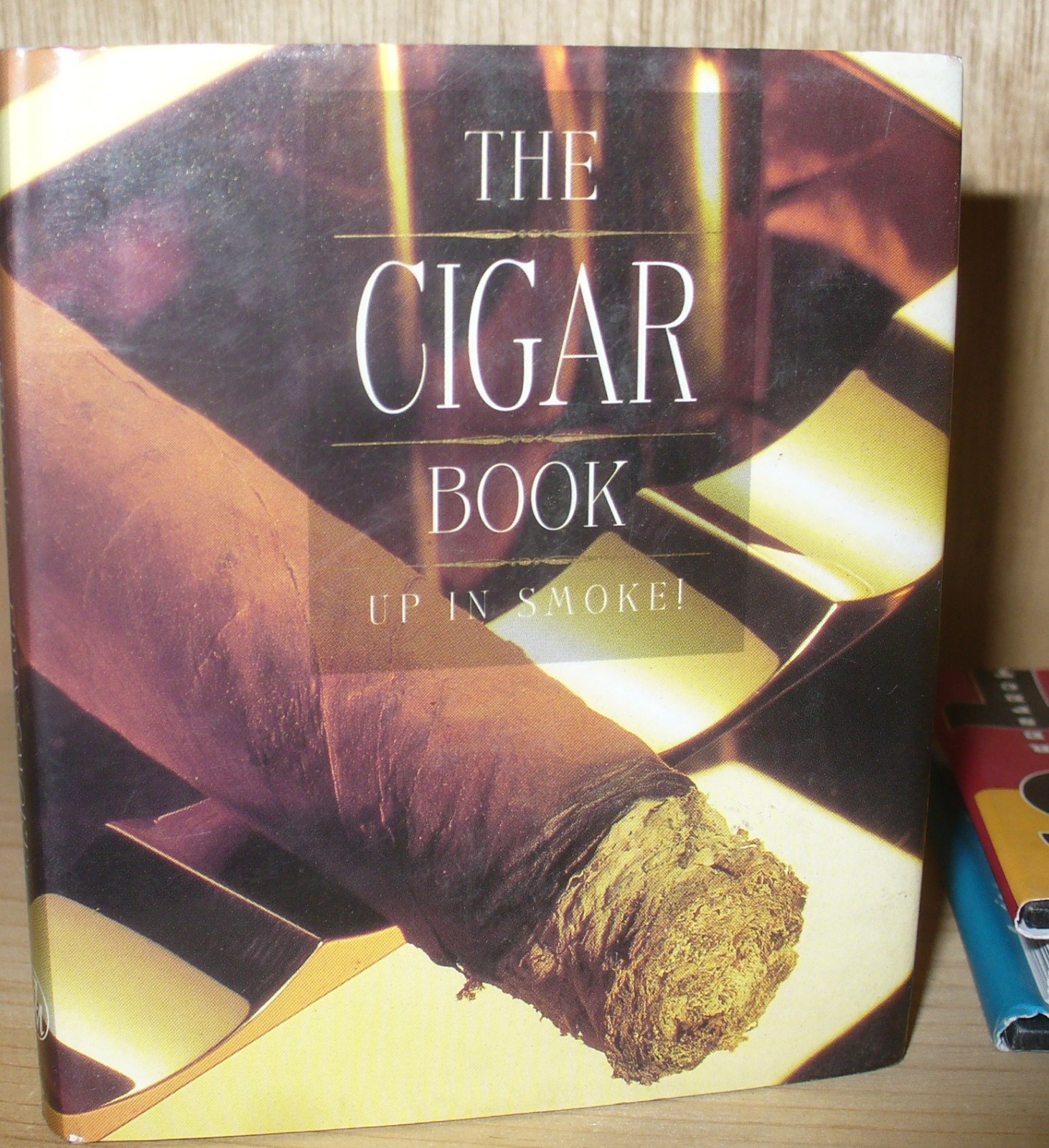 The Cigar Book by Mark Hoff 3 1/4&Prime; x 3 3/4&Prime; 20 pages (Miniature.).Mark Hoff