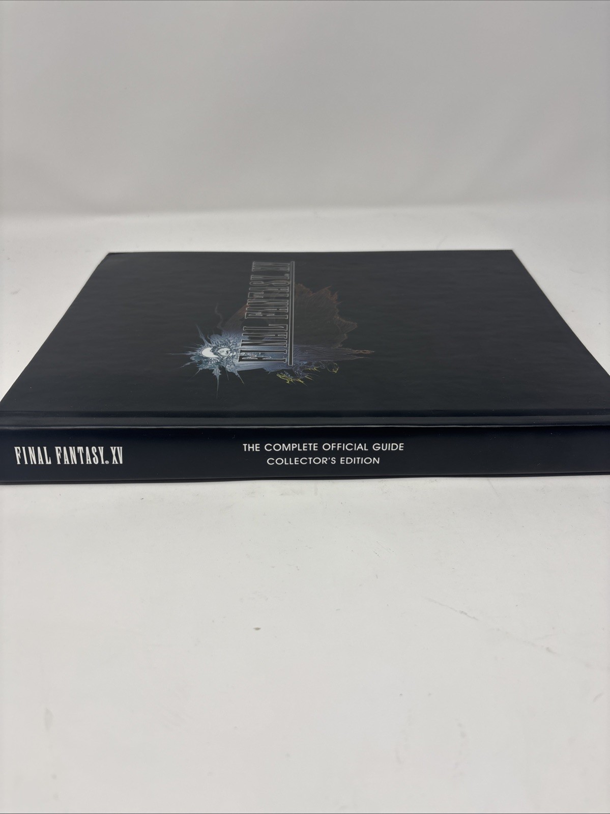 Final Fantasy XV Collector&rsquo;s Edition Hardback Strategy Game Guide NO Poster