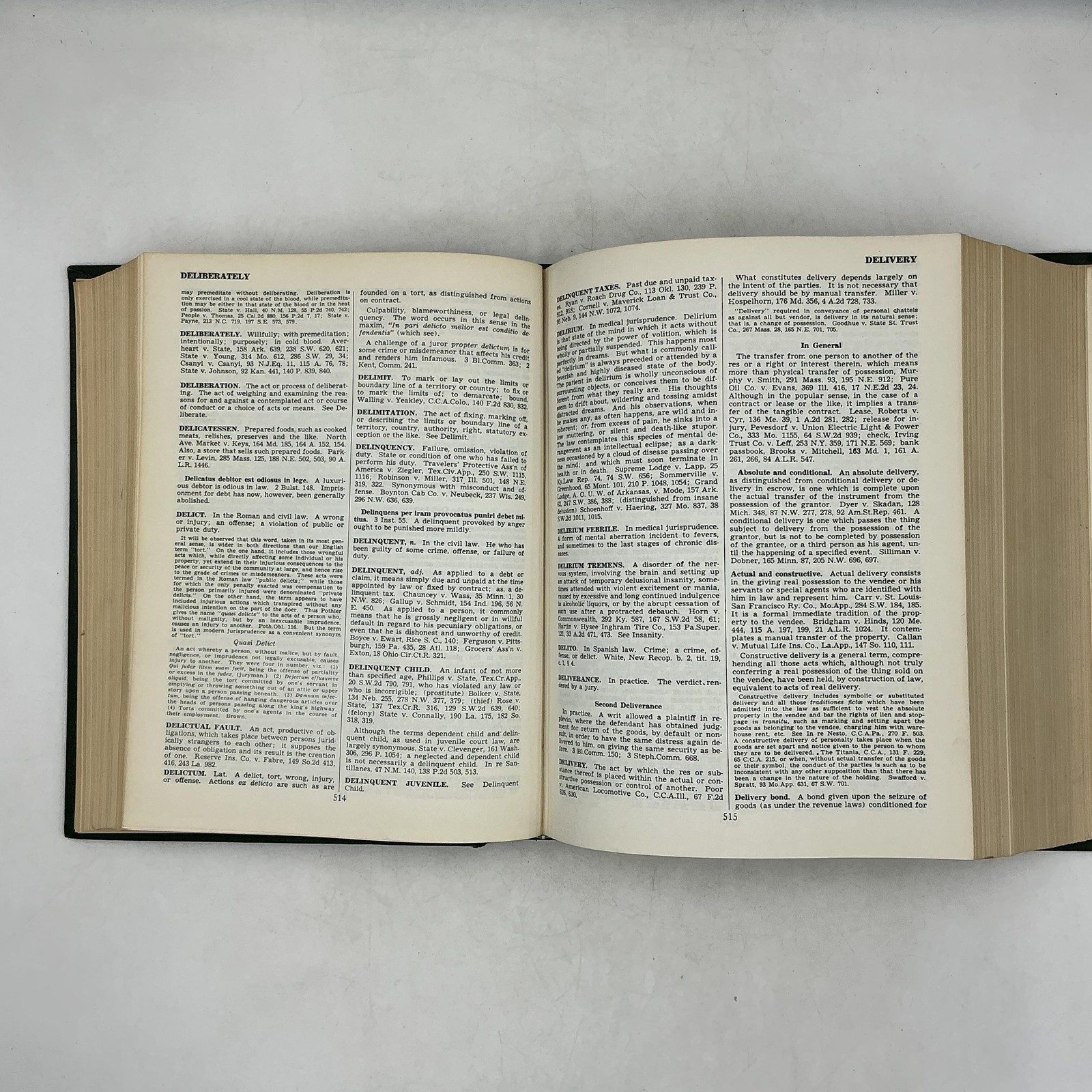 Vintage BLACK&rsquo;S LAW DICTIONARY Henry Campbell Black Ewtn HC Green 1968 USA