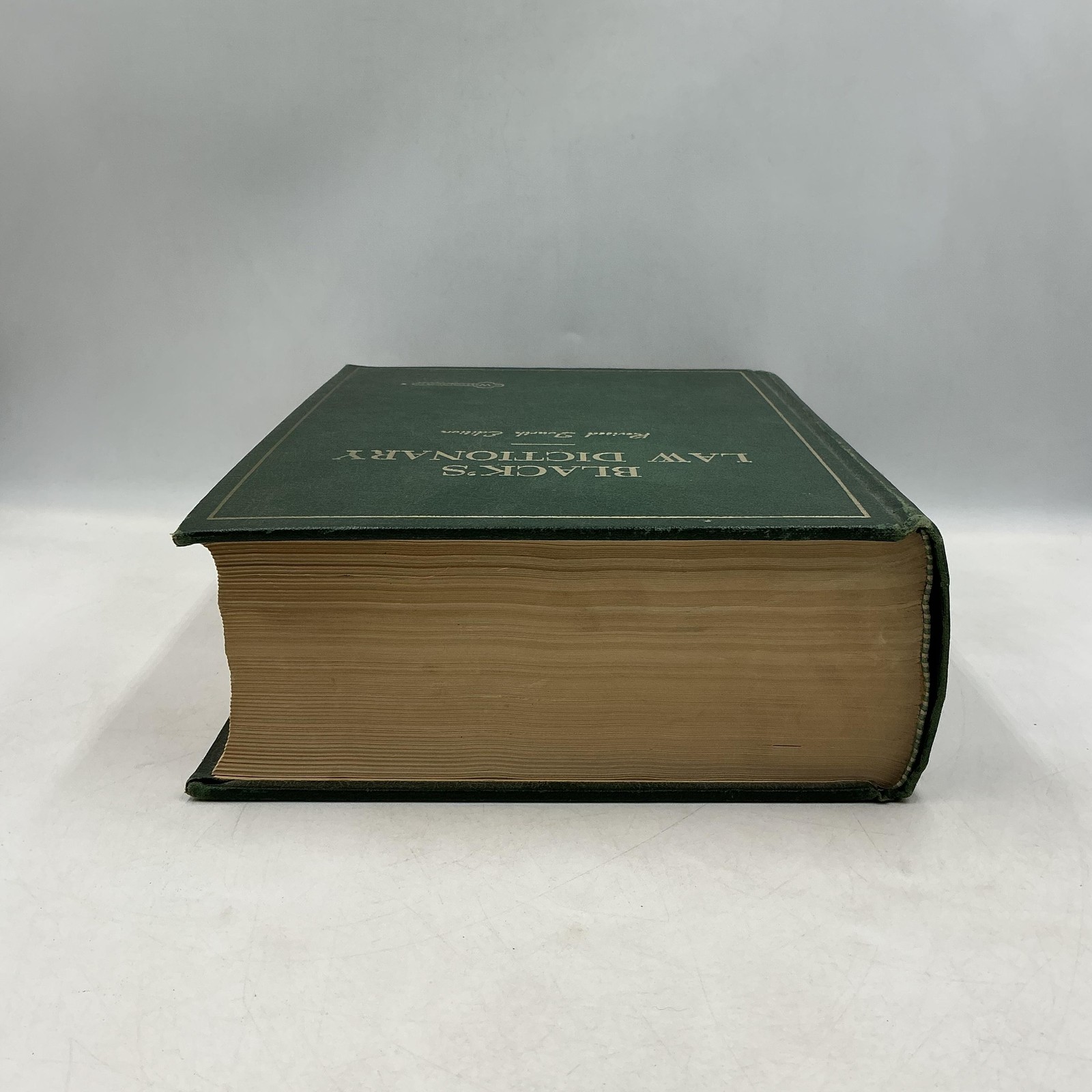 Vintage BLACK&rsquo;S LAW DICTIONARY Henry Campbell Black Ewtn HC Green 1968 USA