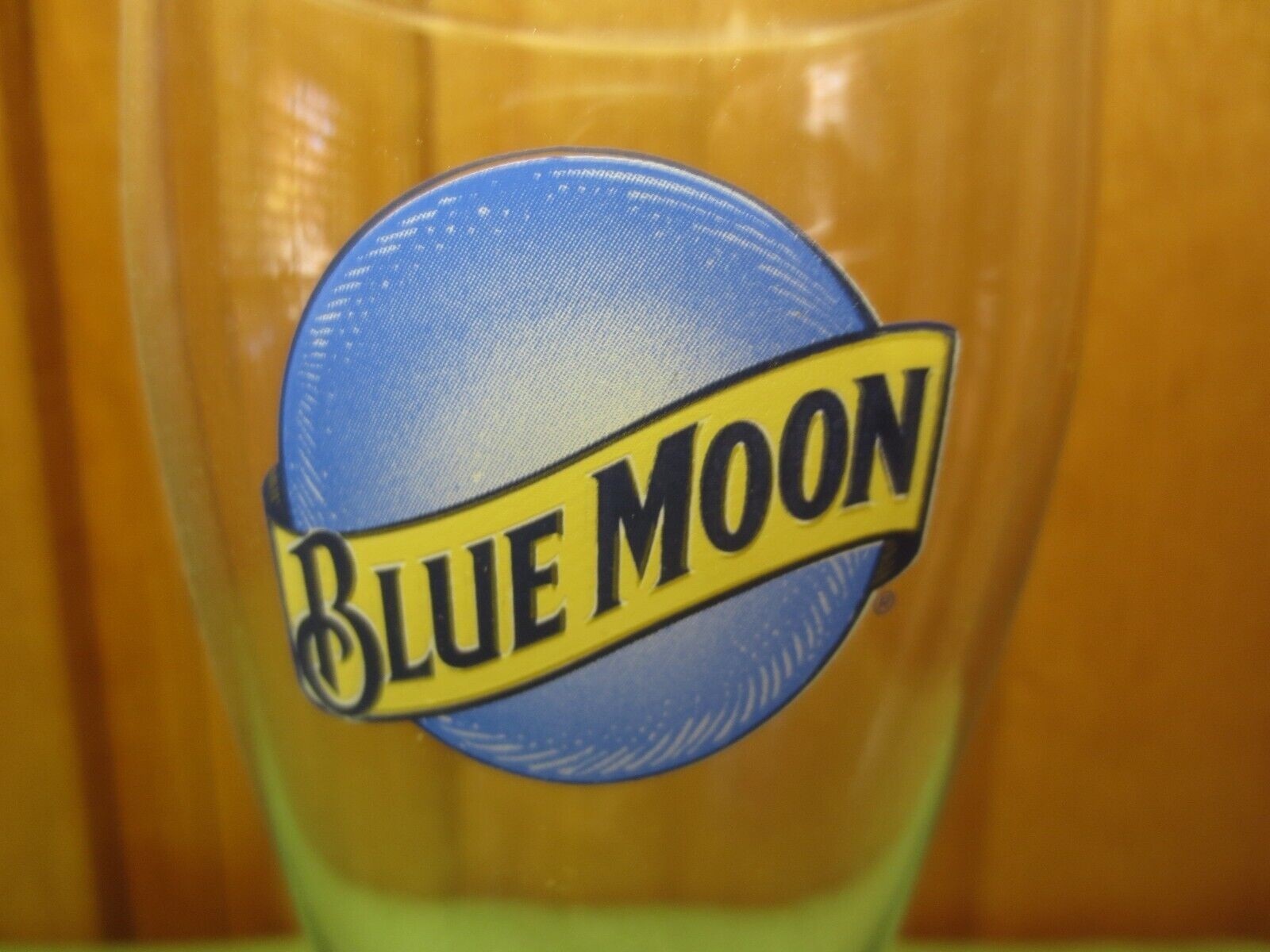 BLUE MOON PINT GLASS 16 OZ. 8 3/4&Prime; TALL