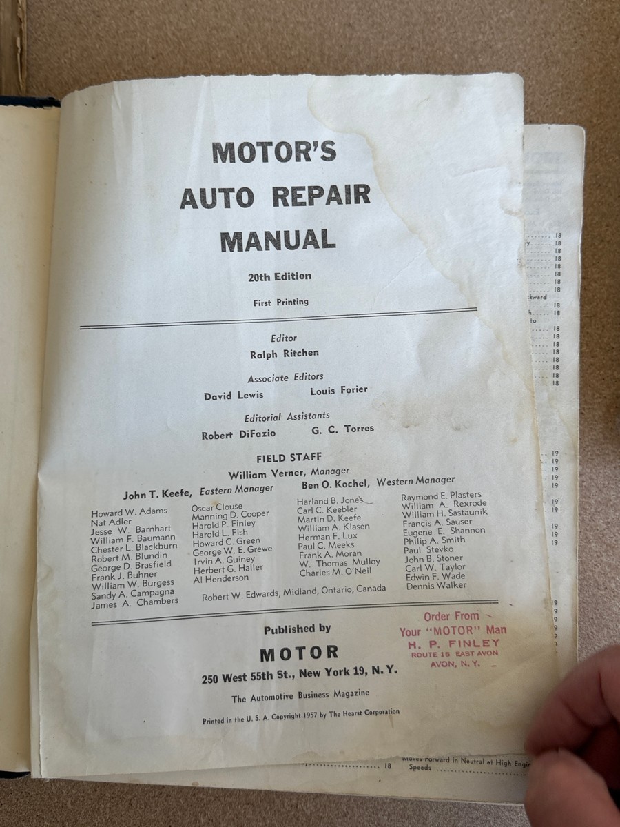 Motor&rsquo;s Auto Repair Manual 1957